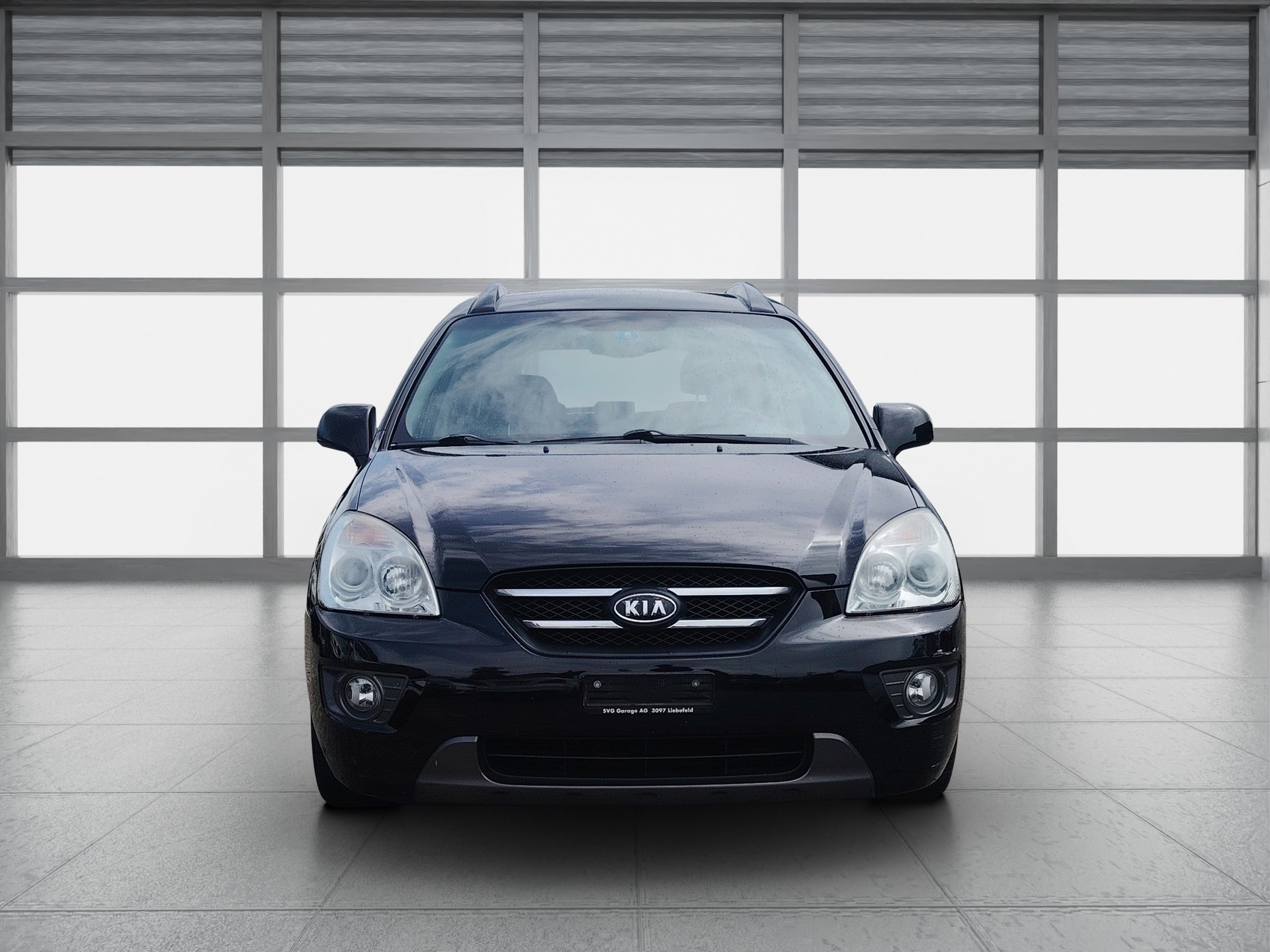 KIA Carens 2.0 CVVT Trend-image-1