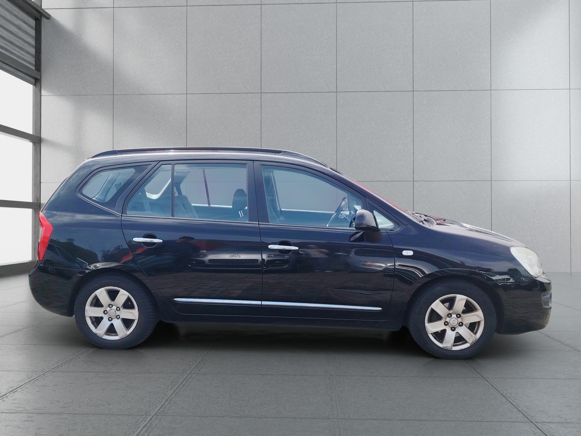 KIA Carens 2.0 CVVT Trend-image-7