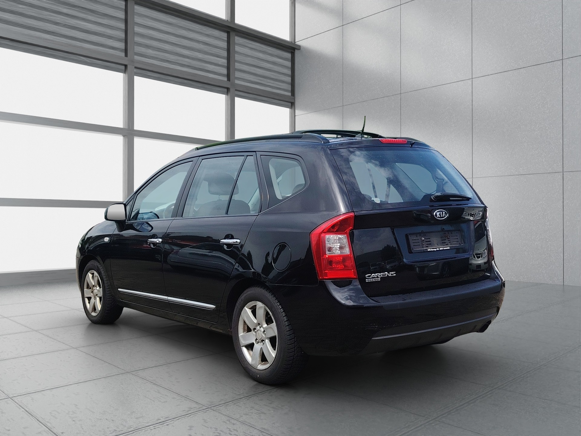KIA Carens 2.0 CVVT Trend-image-4