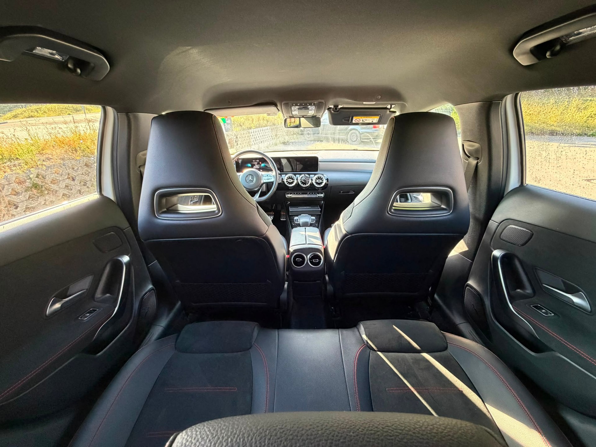 MERCEDES-BENZ A 250 4Matic AMG Line 4Matic 7G-DCT-image-6