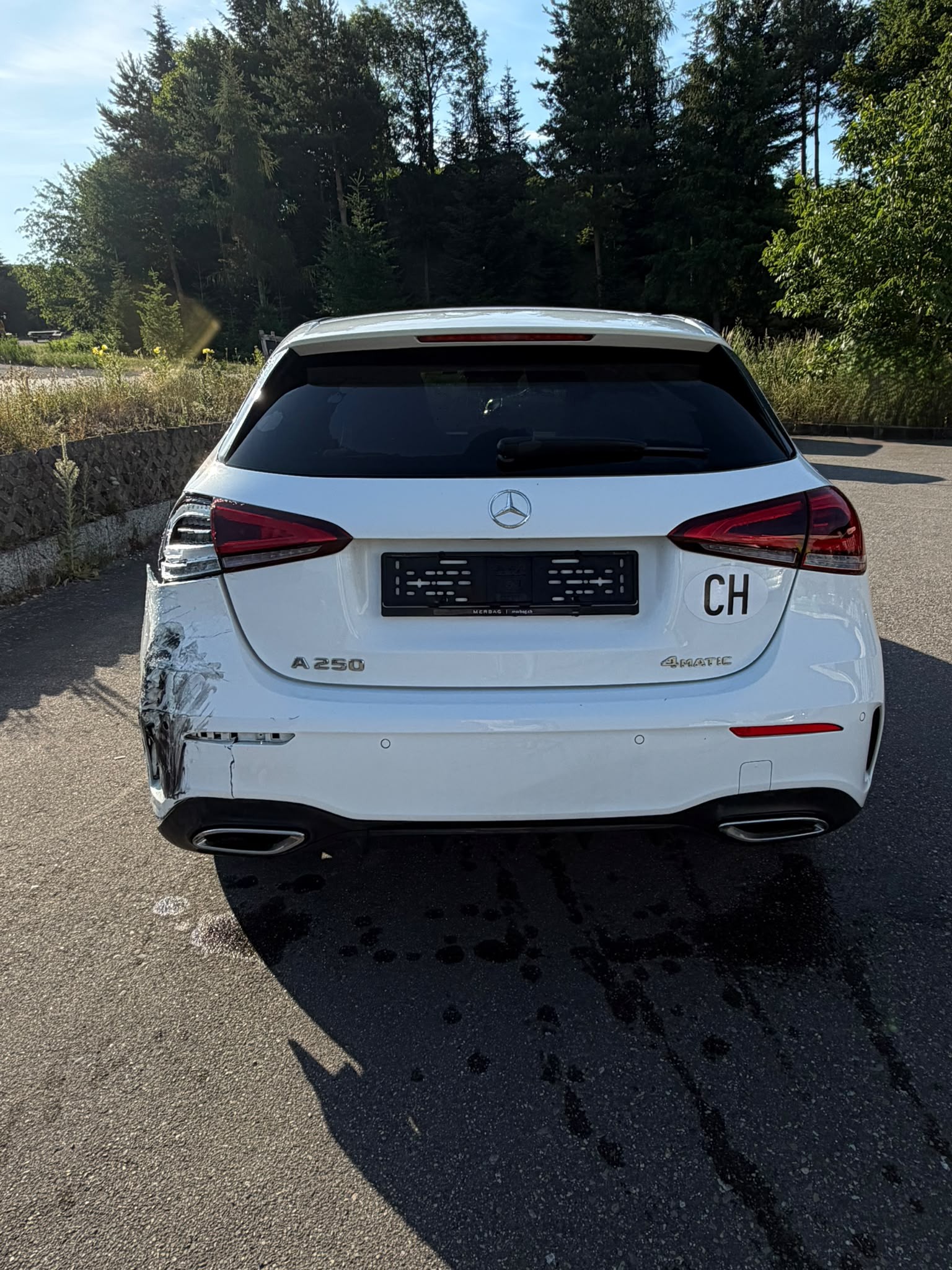 MERCEDES-BENZ A 250 4Matic AMG Line 4Matic 7G-DCT-image-4