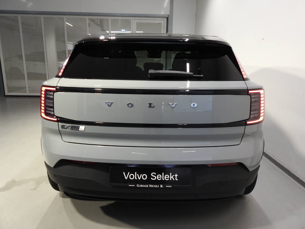 VOLVO EX 30 E60 Twin Ultra Performance AWD-image-4