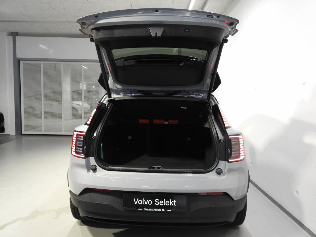 VOLVO EX 30 E60 Twin Ultra Performance AWD-image-9