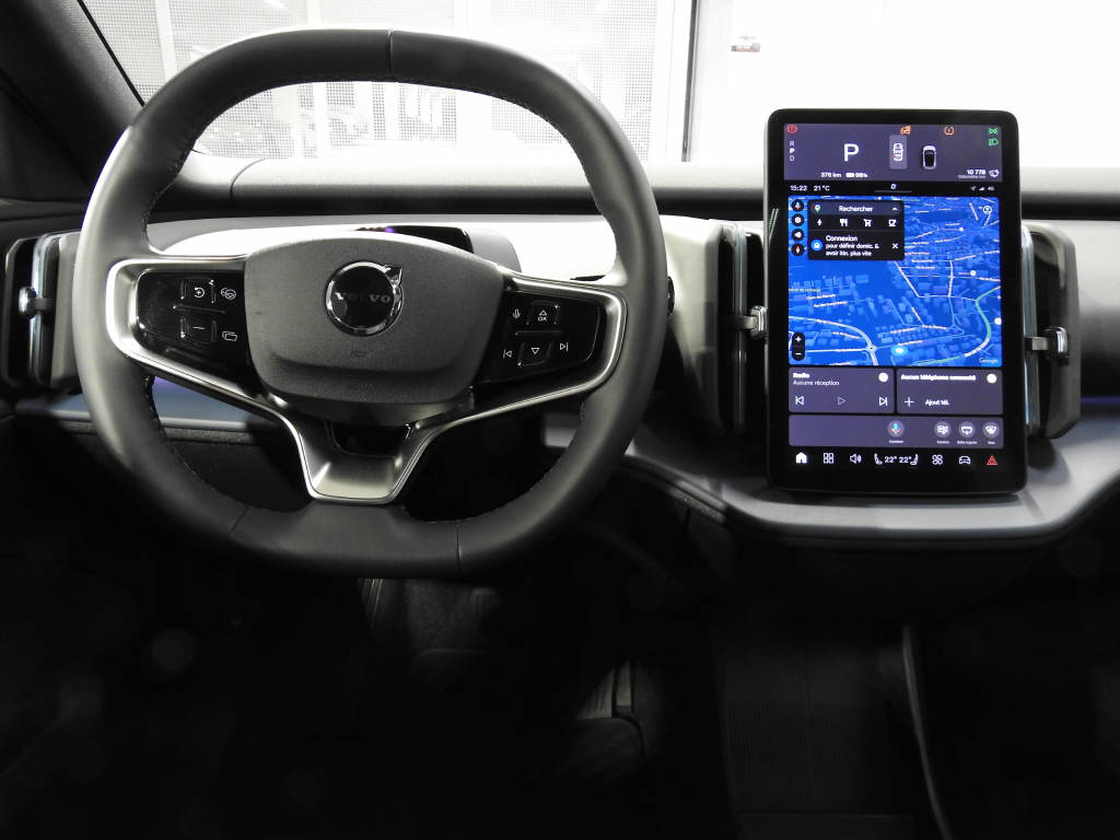 VOLVO EX 30 E60 Twin Ultra Performance AWD-image-6