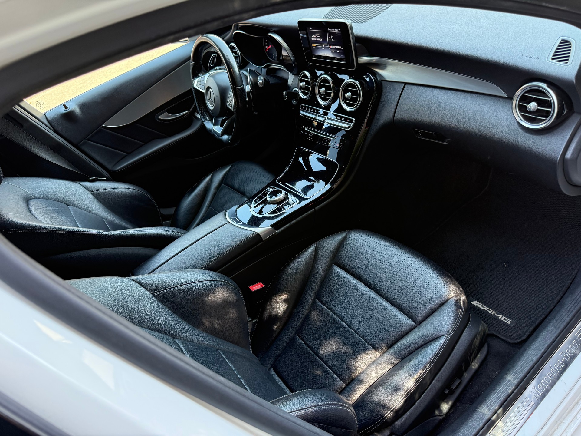 MERCEDES-BENZ C 200 AMG Line 7G-Tronic-image-8