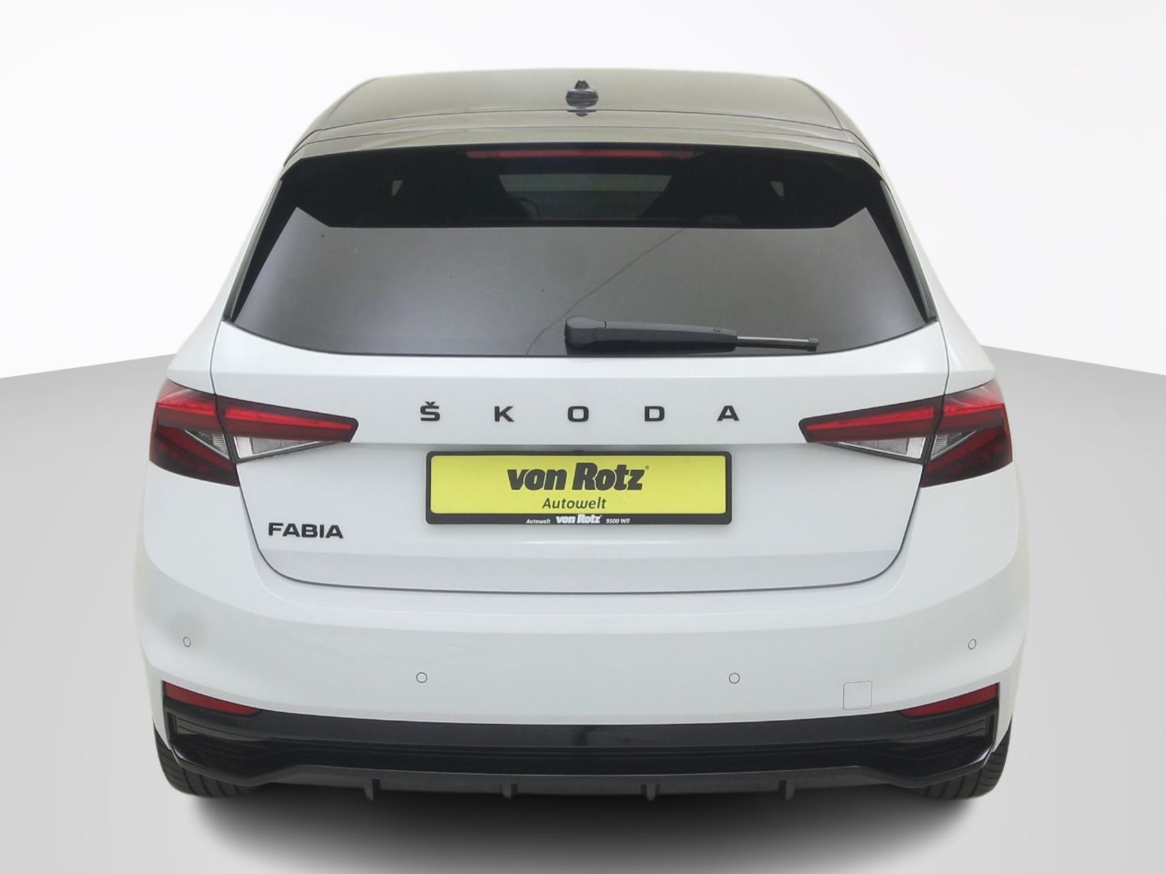 SKODA Fabia 1.5 TSI Monte Carlo DSG-image-2