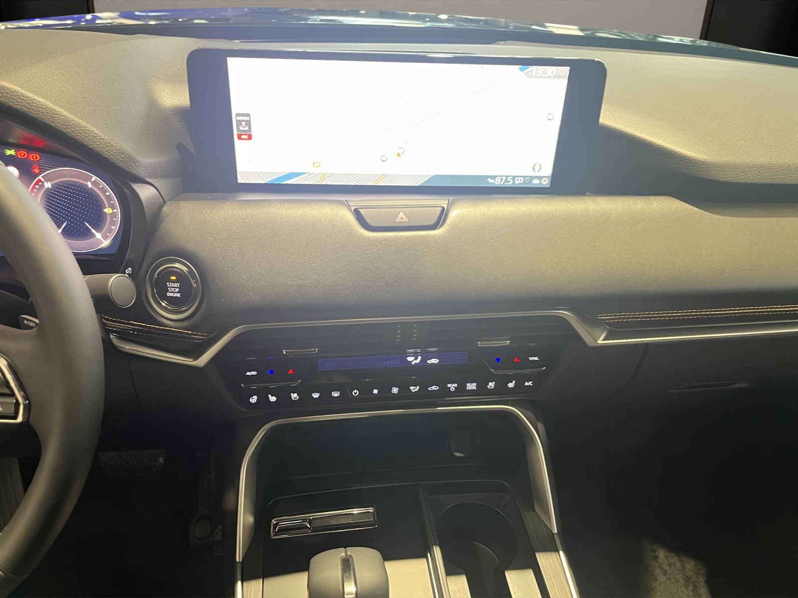 MAZDA CX-80 e-Skyactiv D254 MHEV AWD Homura Plus-image-4