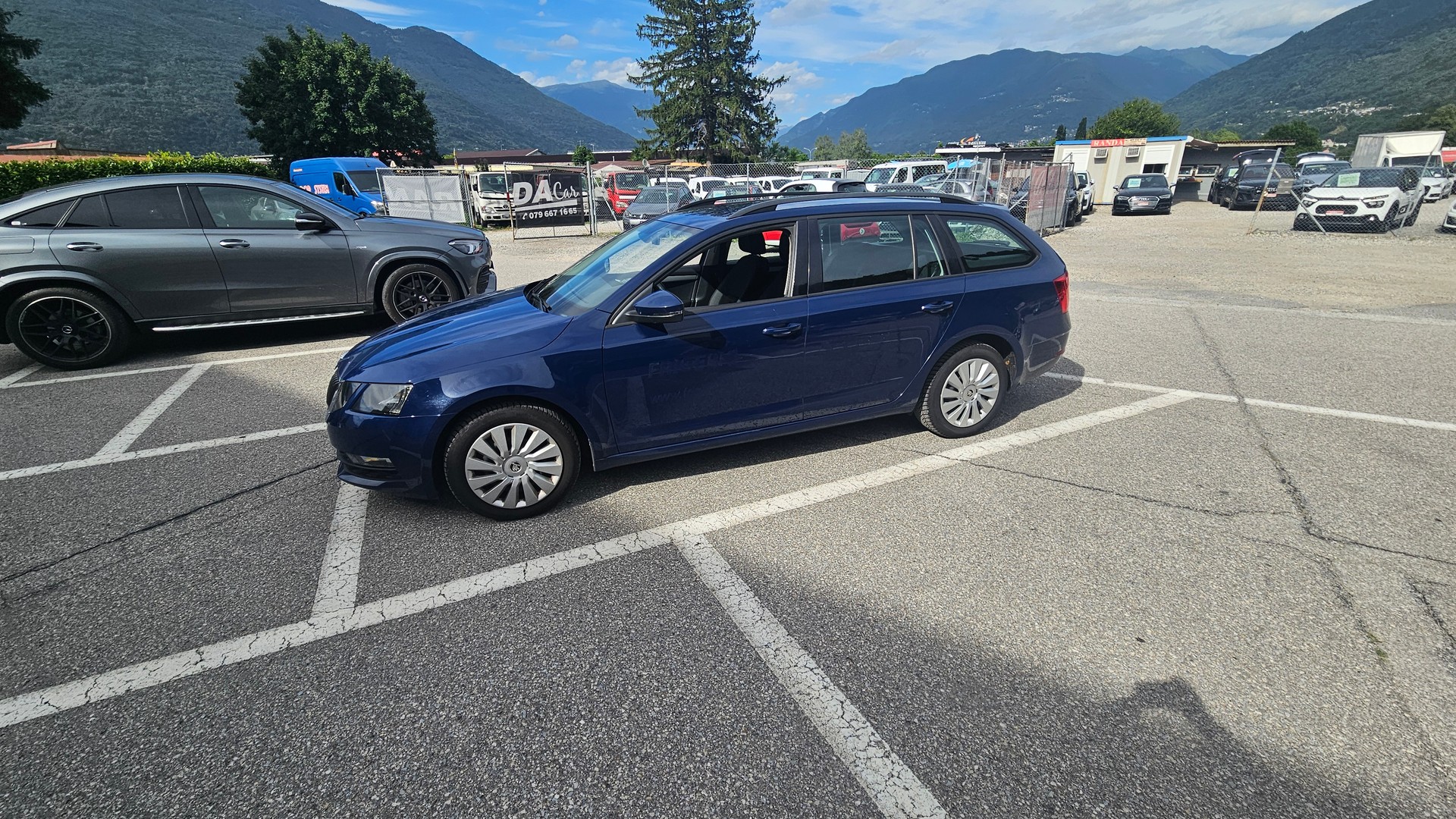 SKODA Octavia Combi 1.4 TSI Ambition DSG-image-7