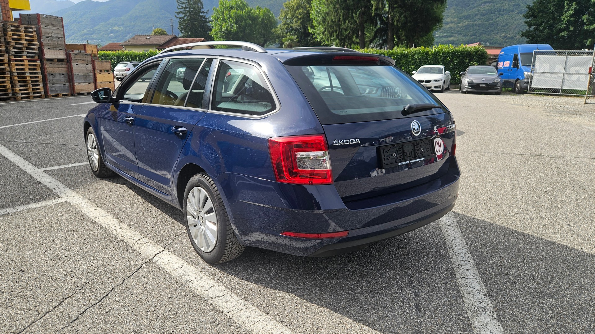 SKODA Octavia Combi 1.4 TSI Ambition DSG-image-6