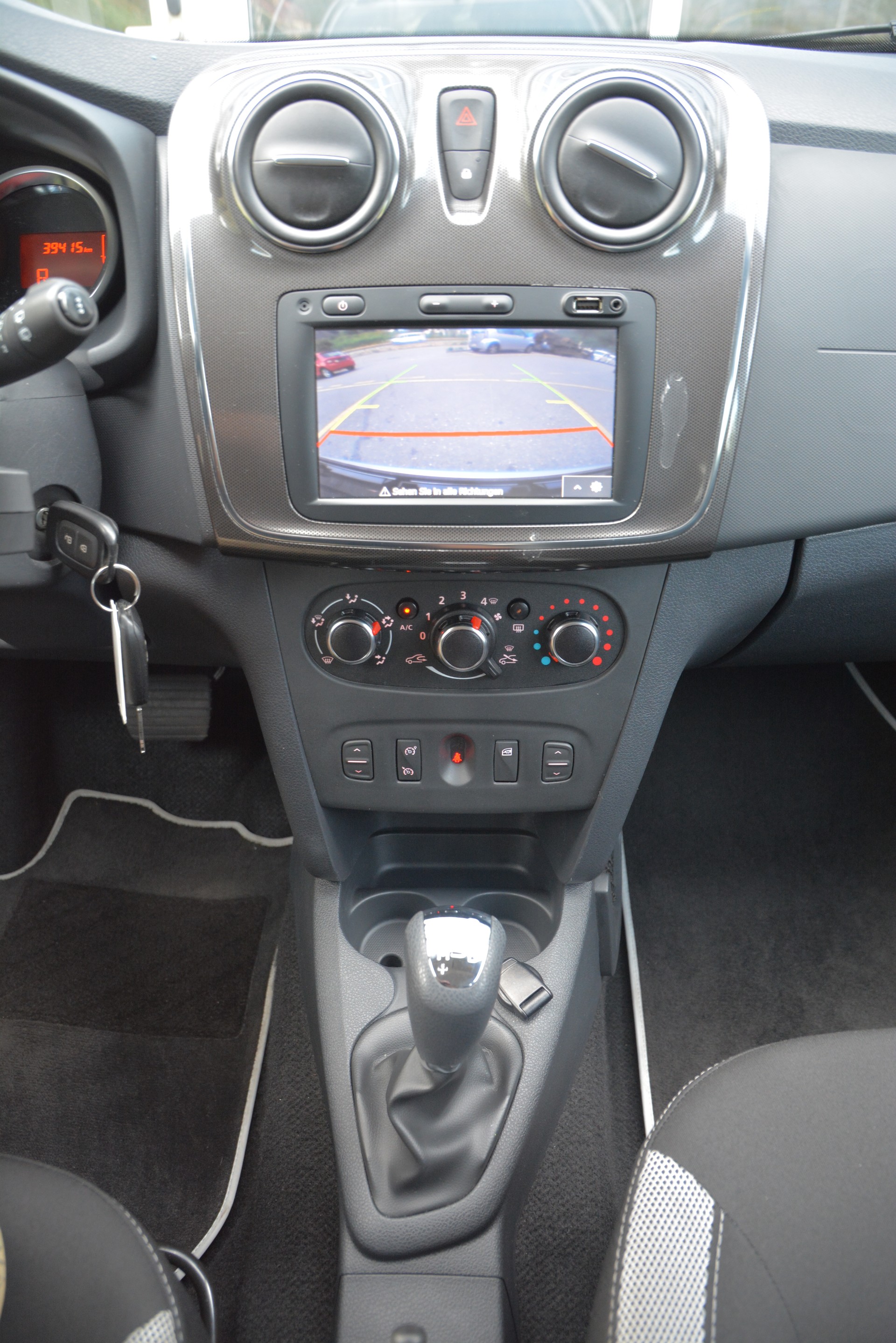 DACIA Sandero TCe 90 Stepway Unlimited 2 Automatic-image-6