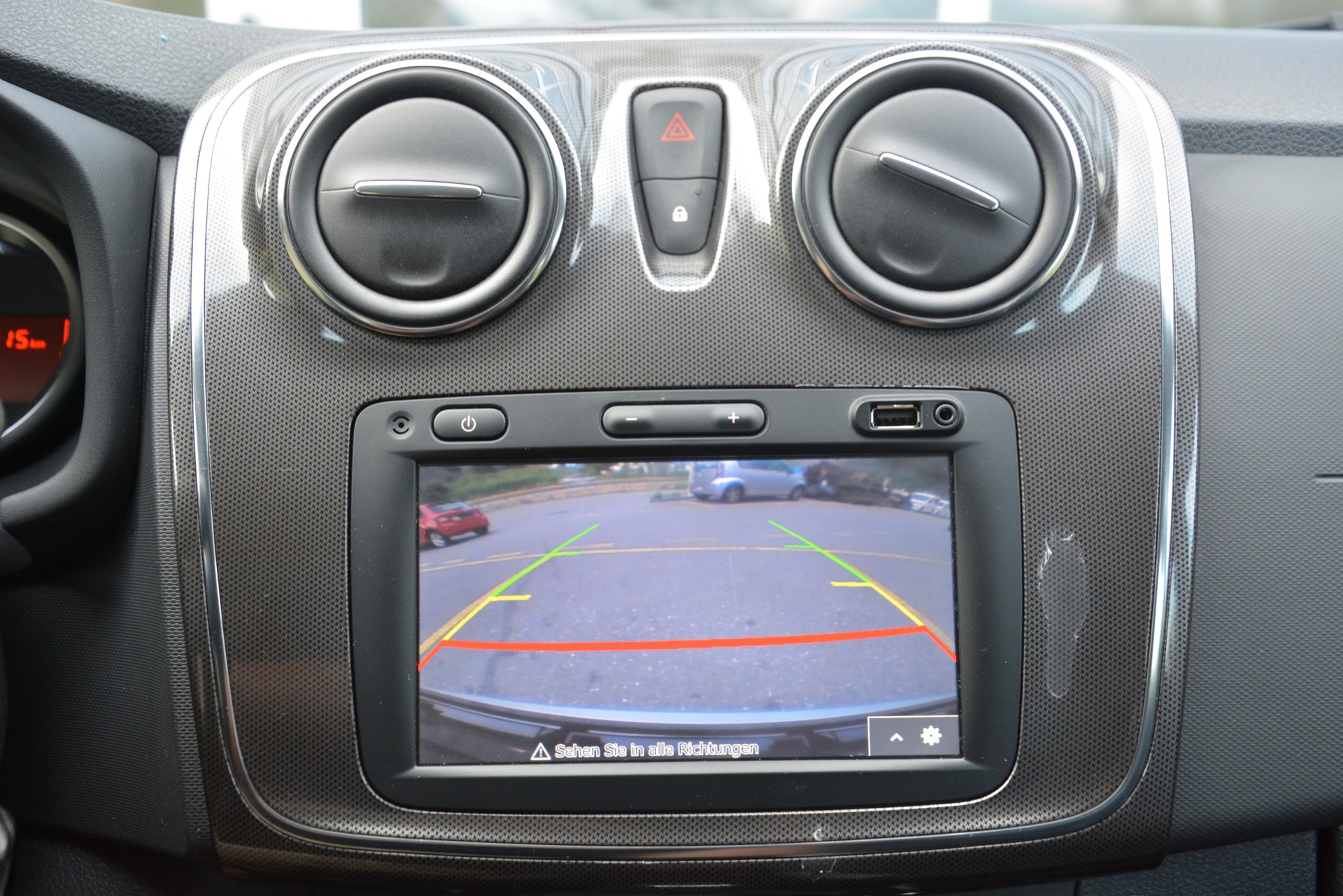 DACIA Sandero TCe 90 Stepway Unlimited 2 Automatic-image-7
