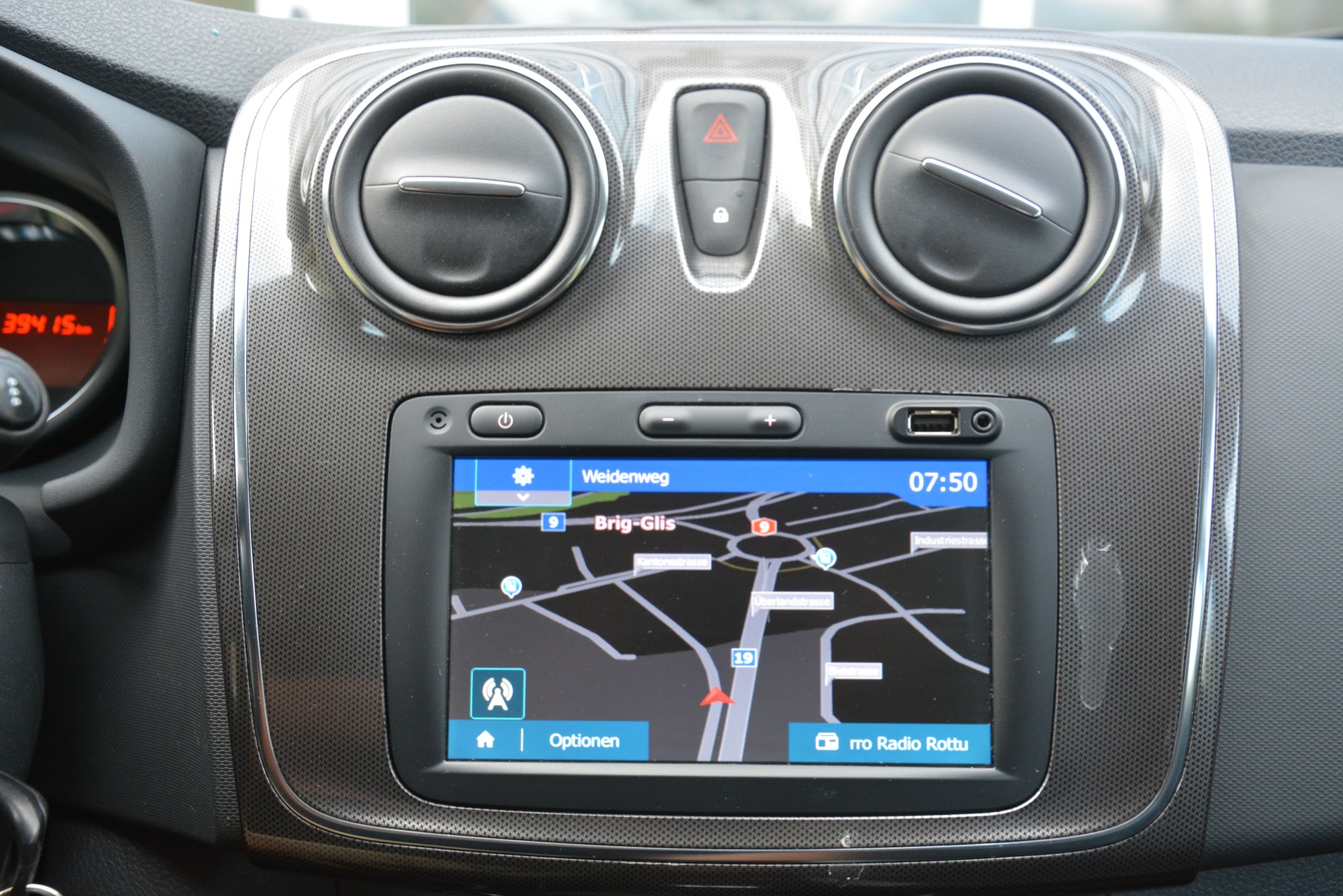 DACIA Sandero TCe 90 Stepway Unlimited 2 Automatic-image-8