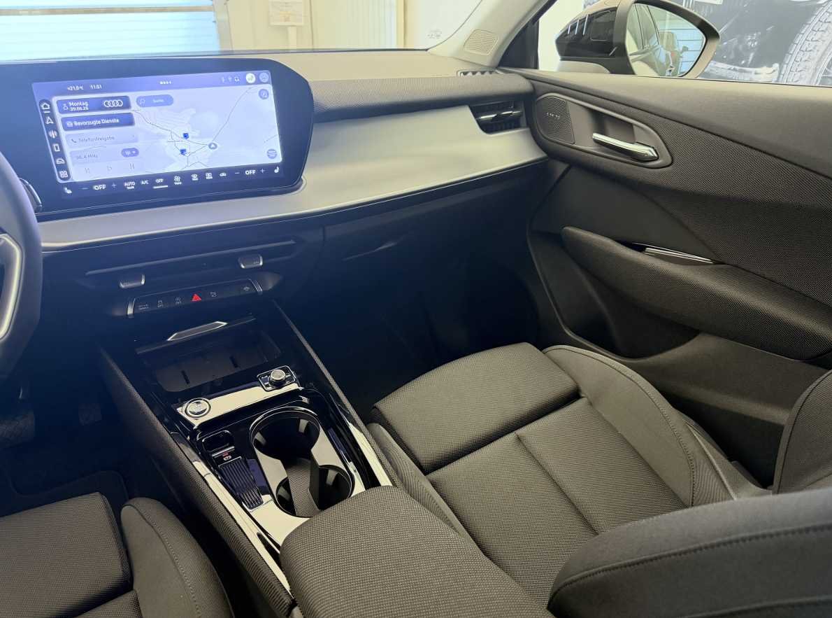 AUDI Q3 SUV 110 kW TFSI S tronic-image-16