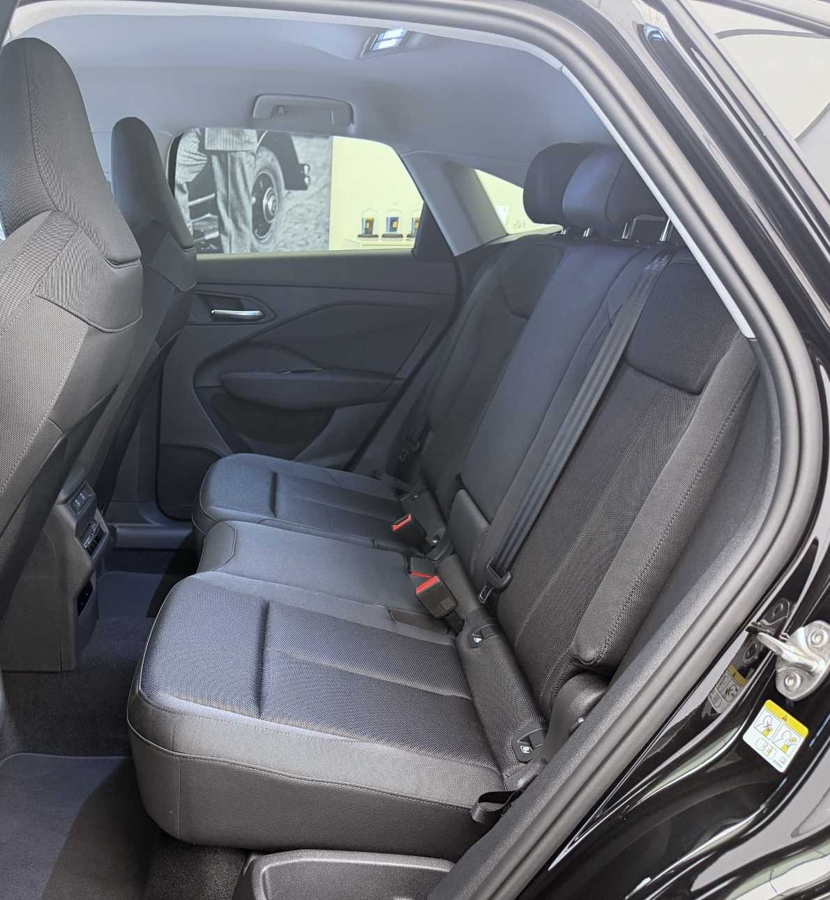AUDI Q3 SUV 110 kW TFSI S tronic-image-18