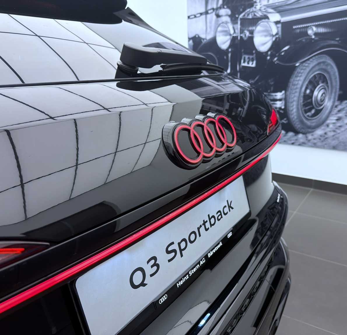 AUDI Q3 SUV 110 kW TFSI S tronic-image-21