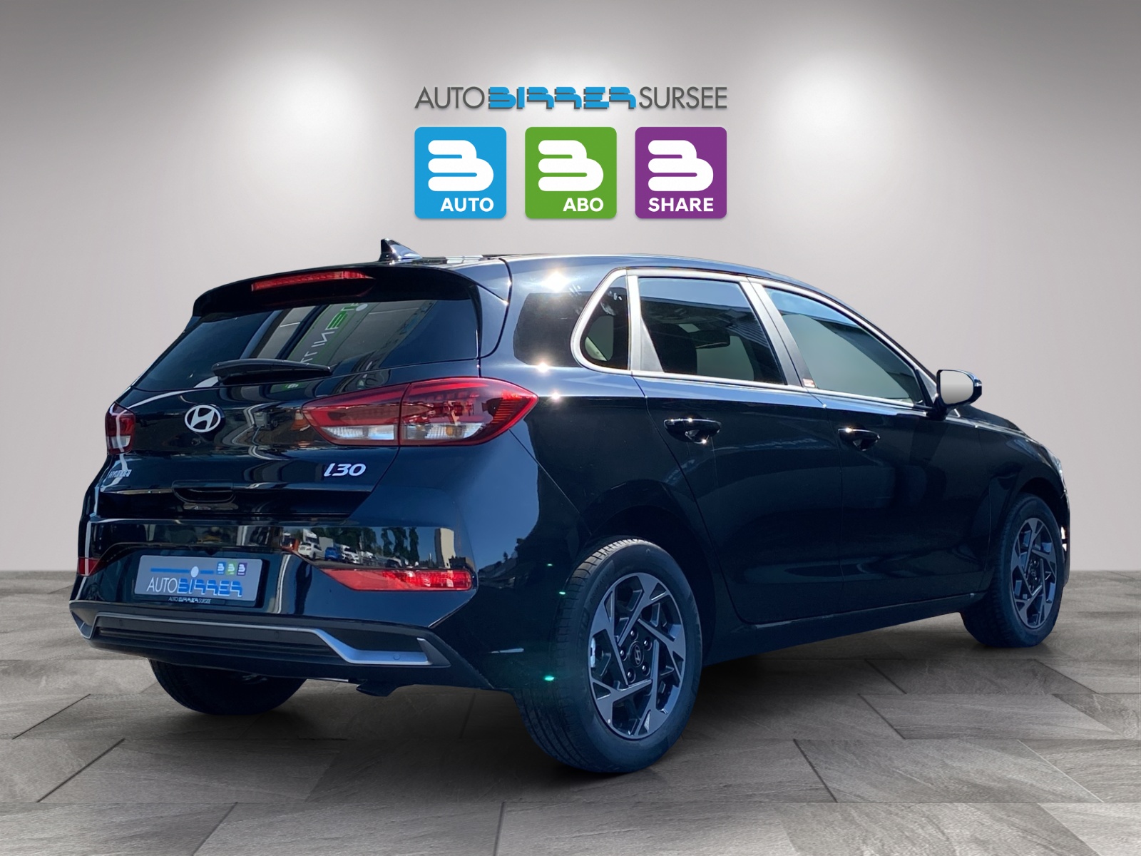 HYUNDAI i30 1.5 T-GDi Amplia-image-4