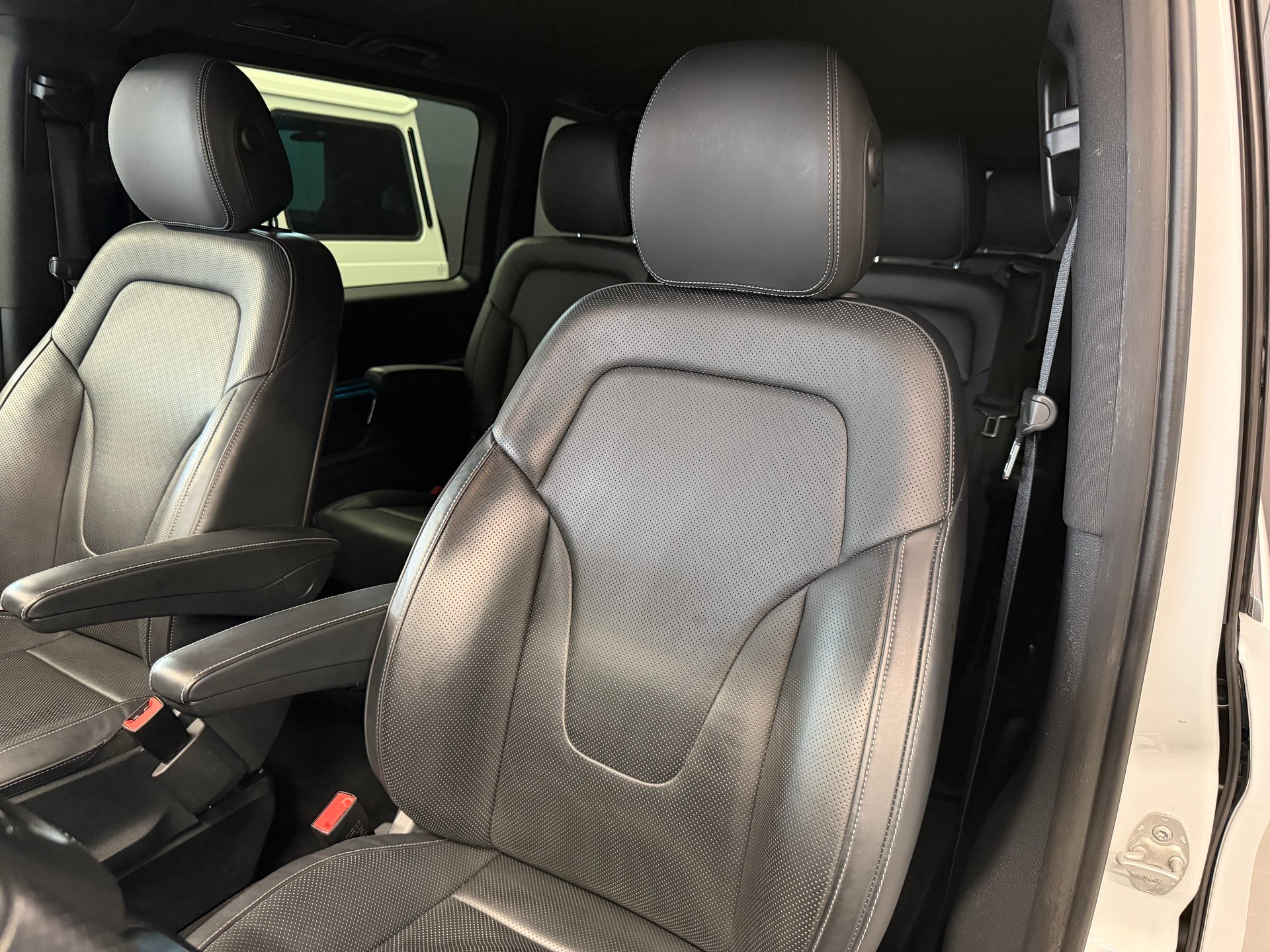 MERCEDES-BENZ V 250 d Swiss Edition lang 4Matic 7G-Tronic-image-10
