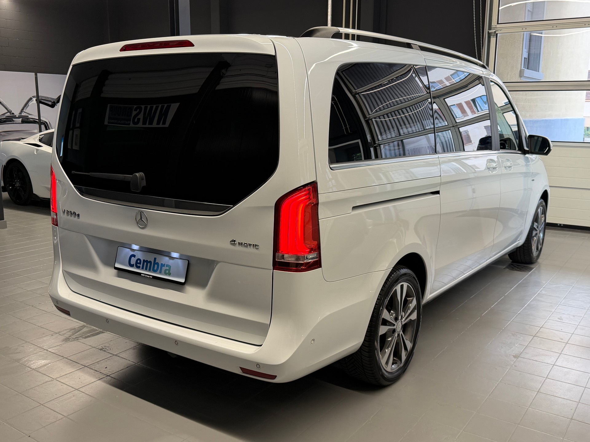 MERCEDES-BENZ V 250 d Swiss Edition lang 4Matic 7G-Tronic-image-6
