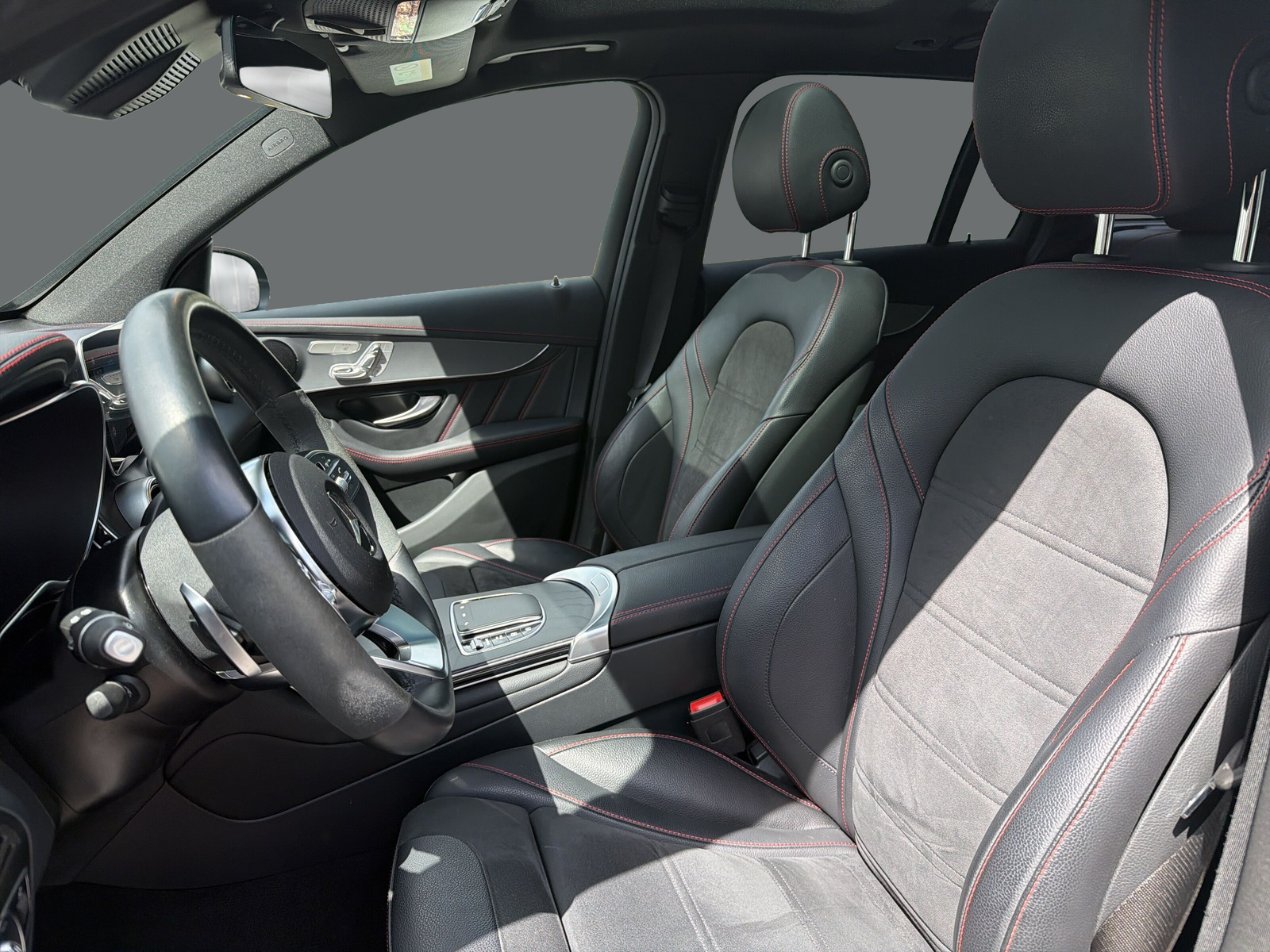 MERCEDES-BENZ GLC 200 AMG Line Plus 4M-image-8