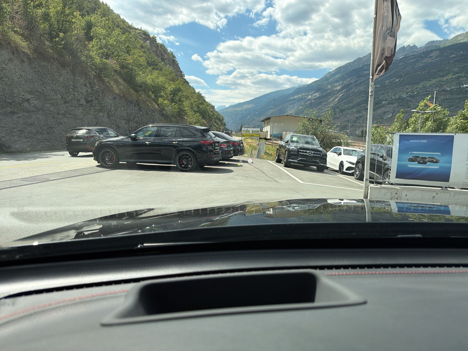 MERCEDES-BENZ GLC 200 AMG Line Plus 4M-image-23