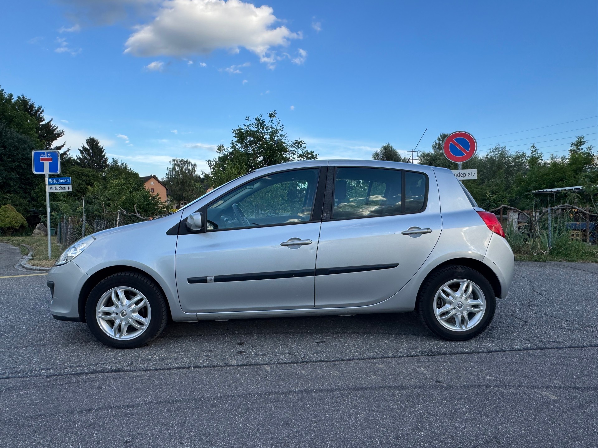 RENAULT Clio 1.2 16V Turbo Rip Curl-image-3