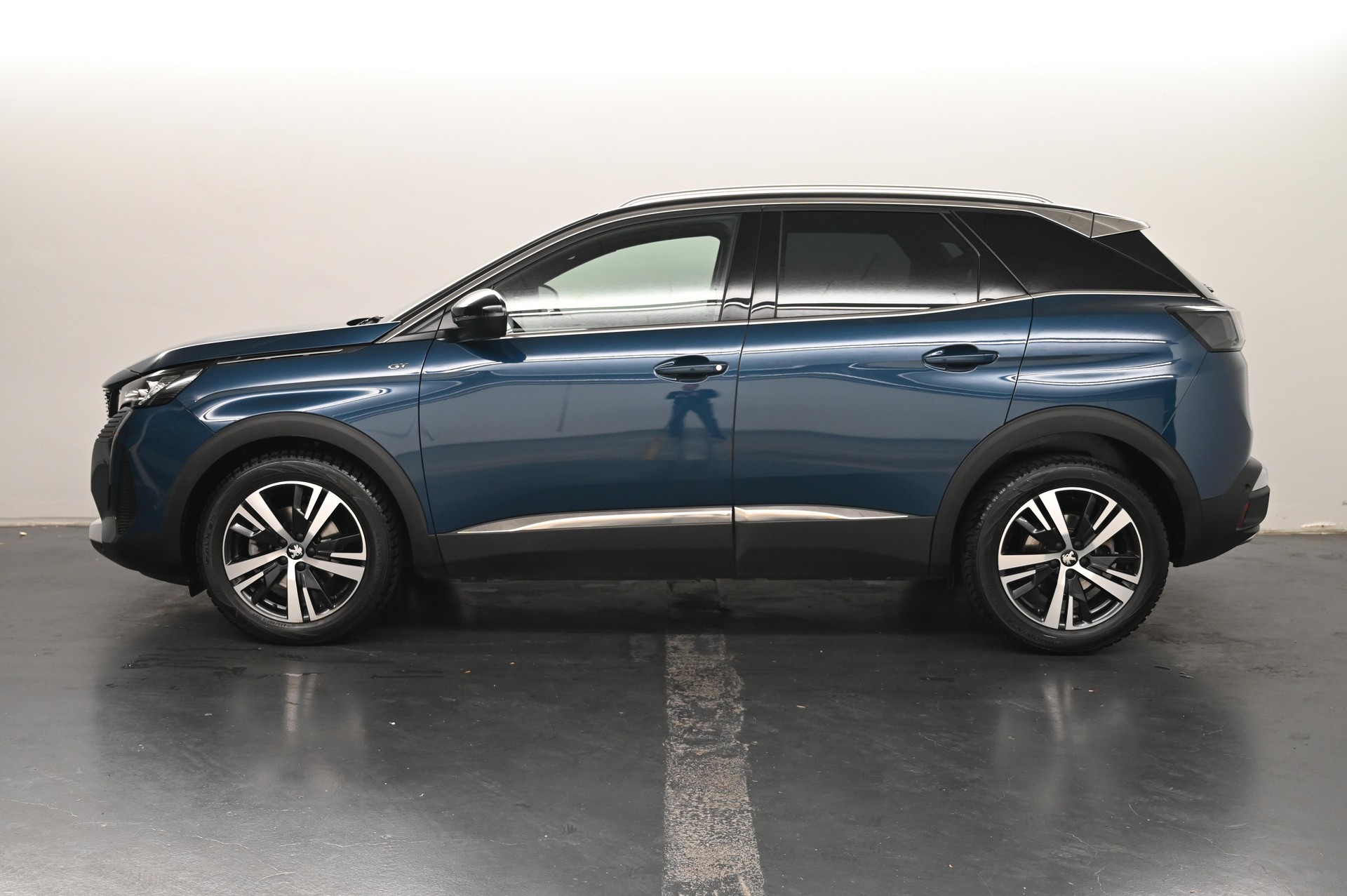 PEUGEOT 3008 1.2 PureTech GT Pack-showroom-element-2