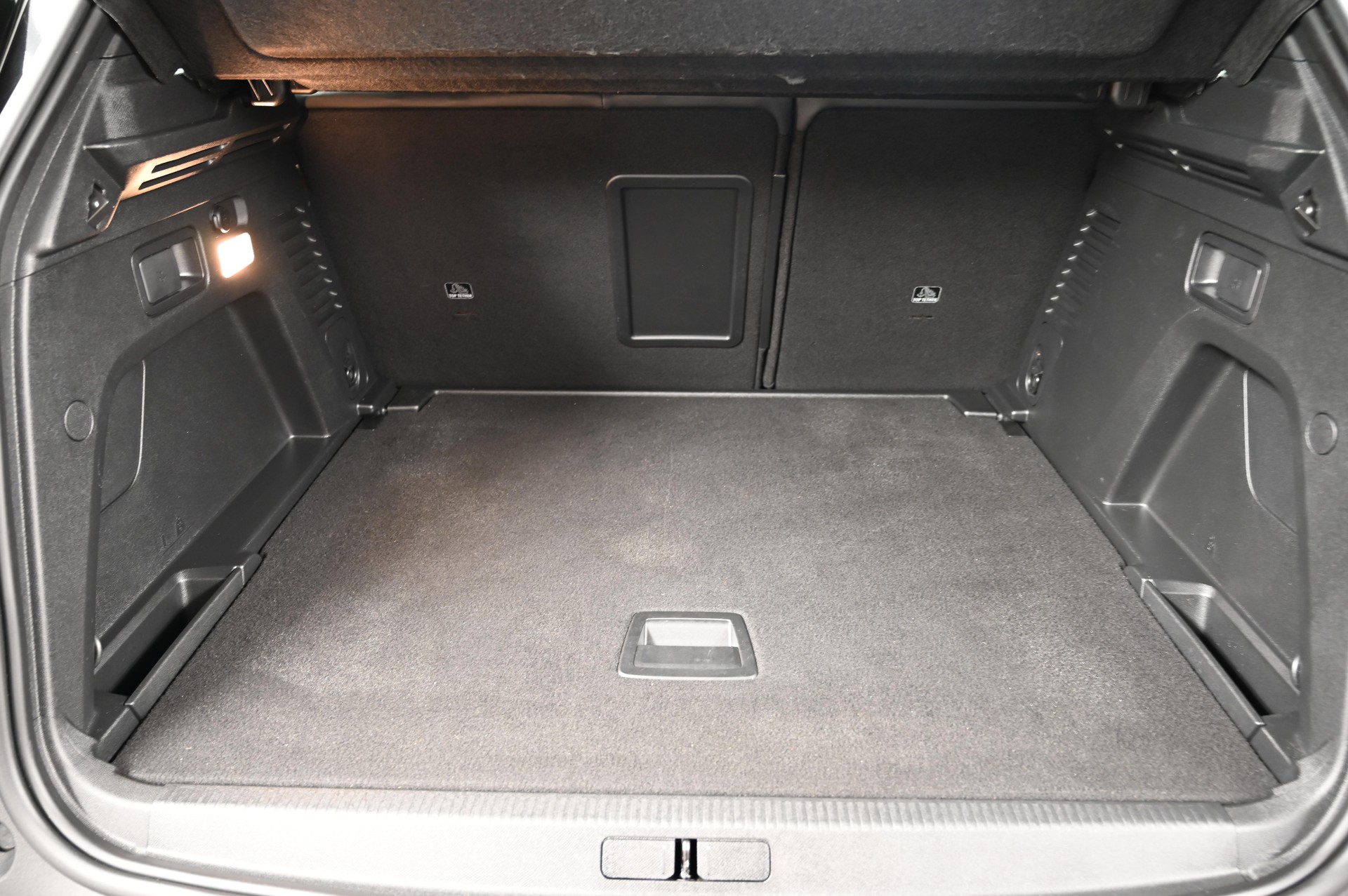 PEUGEOT 3008 1.2 PureTech GT Pack-image-17
