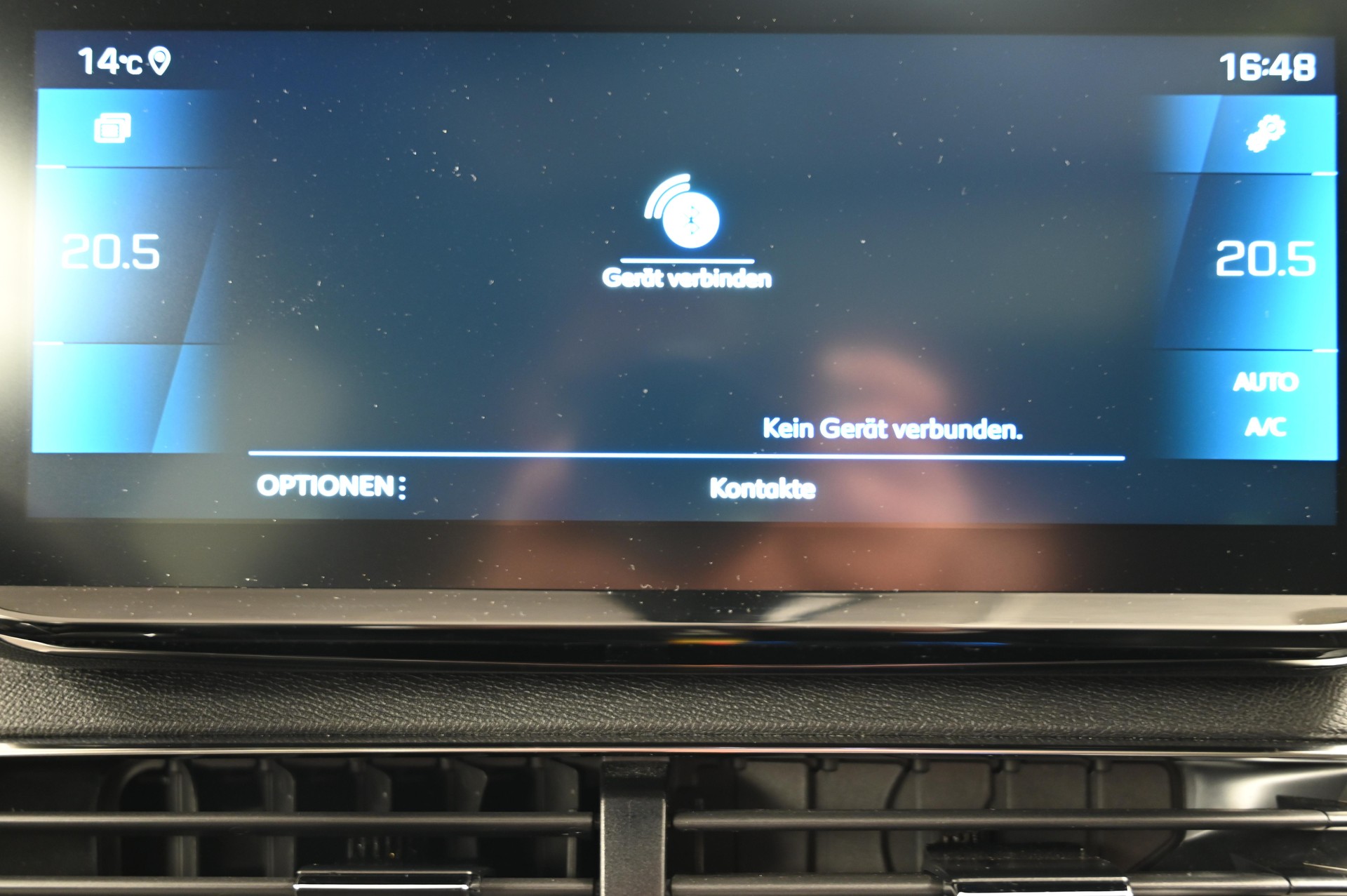 PEUGEOT 3008 1.2 PureTech GT Pack-image-13