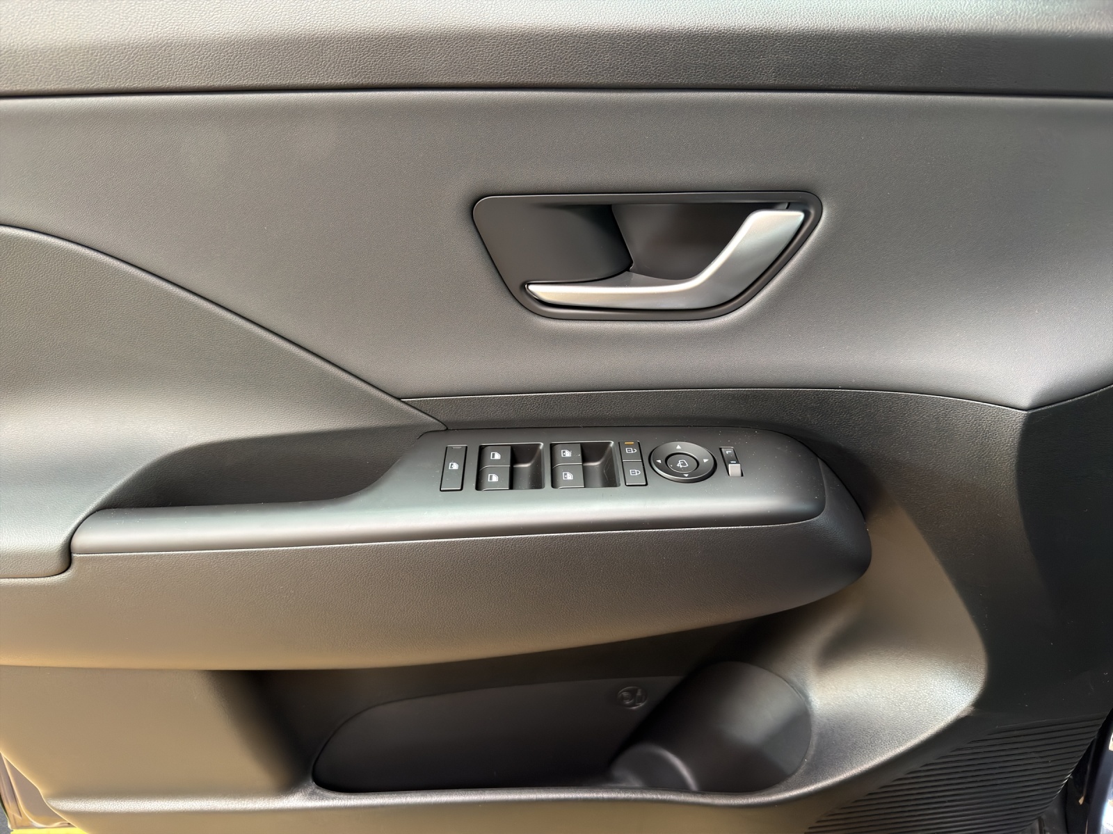 HYUNDAI Kona 1.6 GDi HEV Amplia DCT-image-8