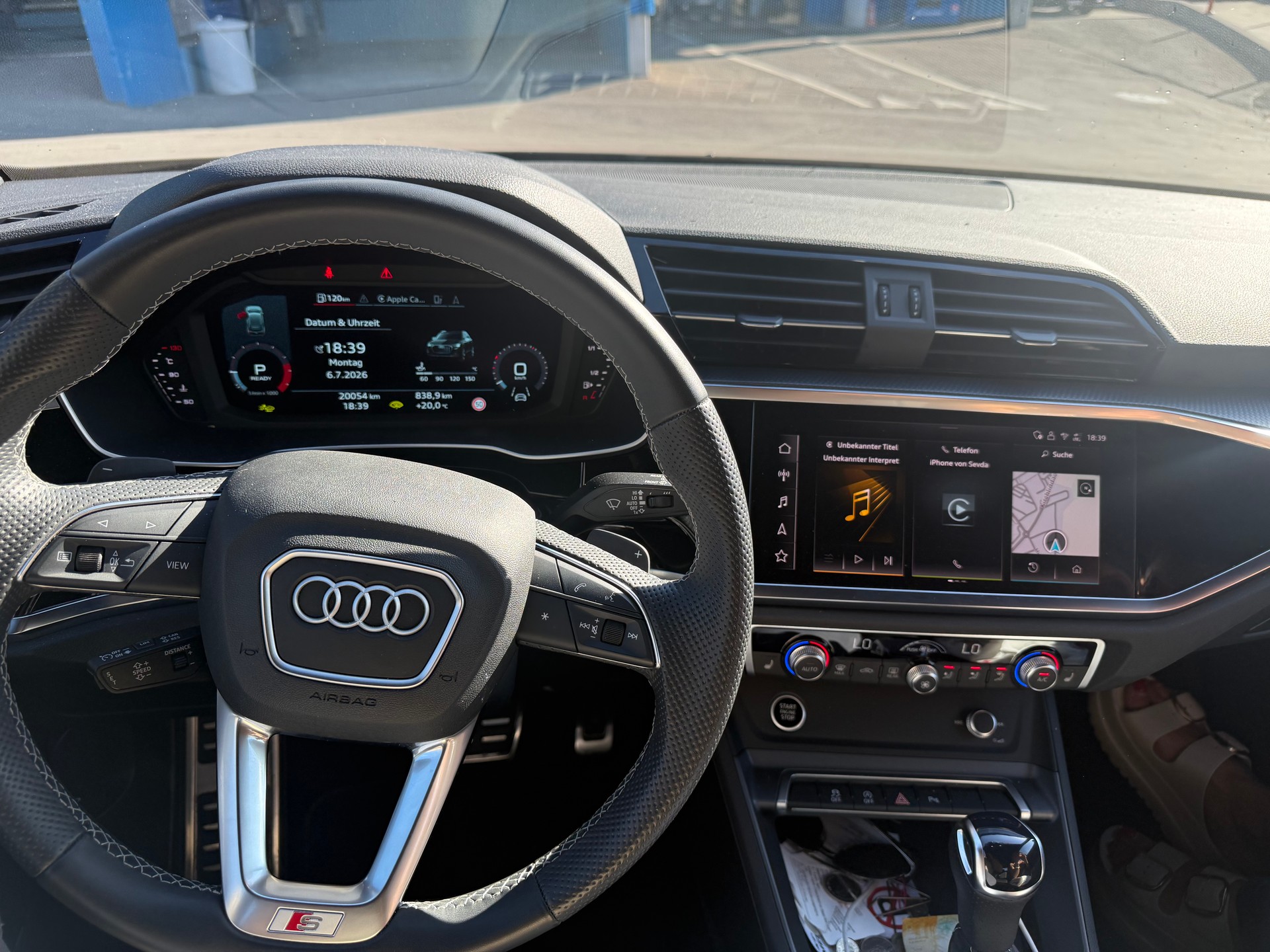 AUDI 1.5 35 TFSI S line Attraction S-Tronic-image-5