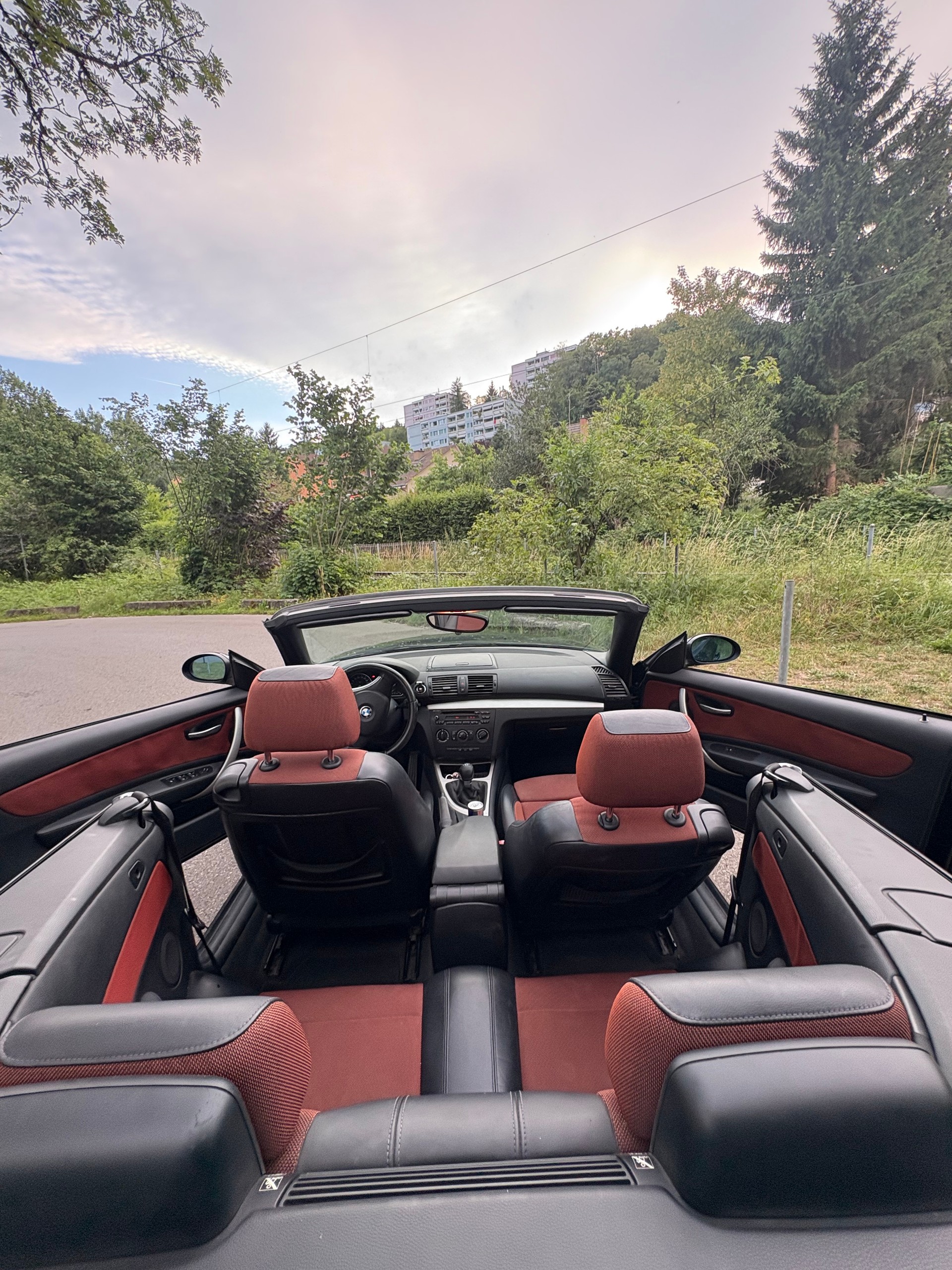 BMW 120i-image-3