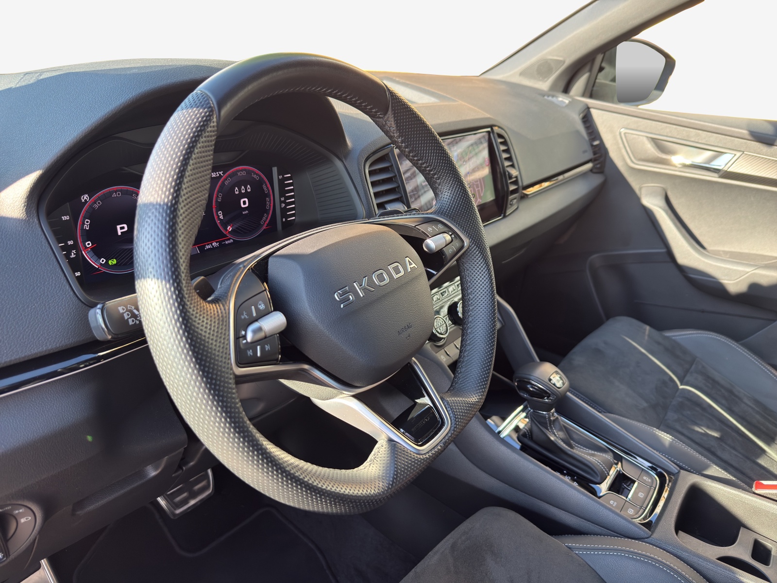 SKODA Karoq 2.0 TSI SportLine 4x4 DSG-image-13