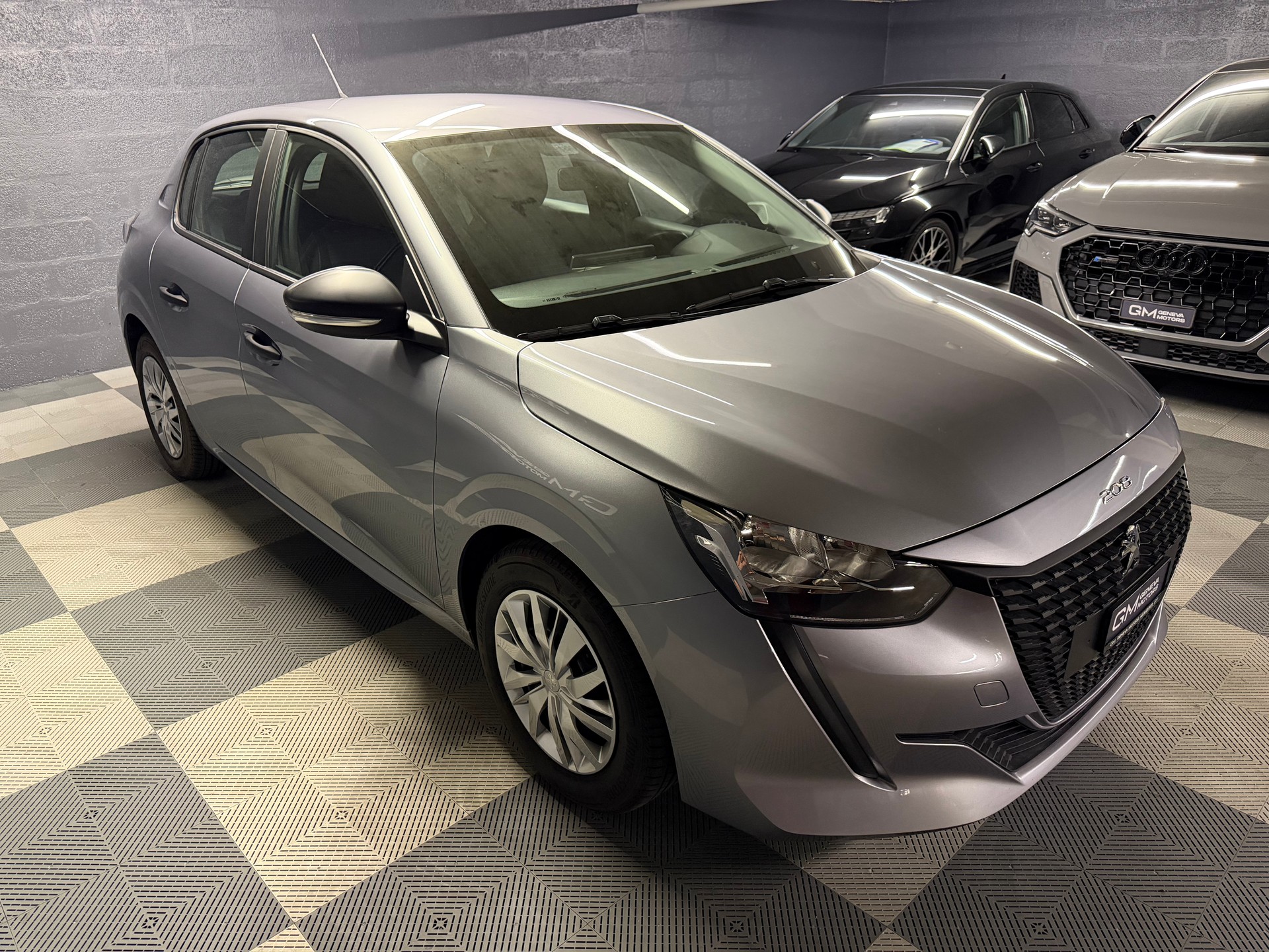 PEUGEOT 208 1.2 Like-image-2