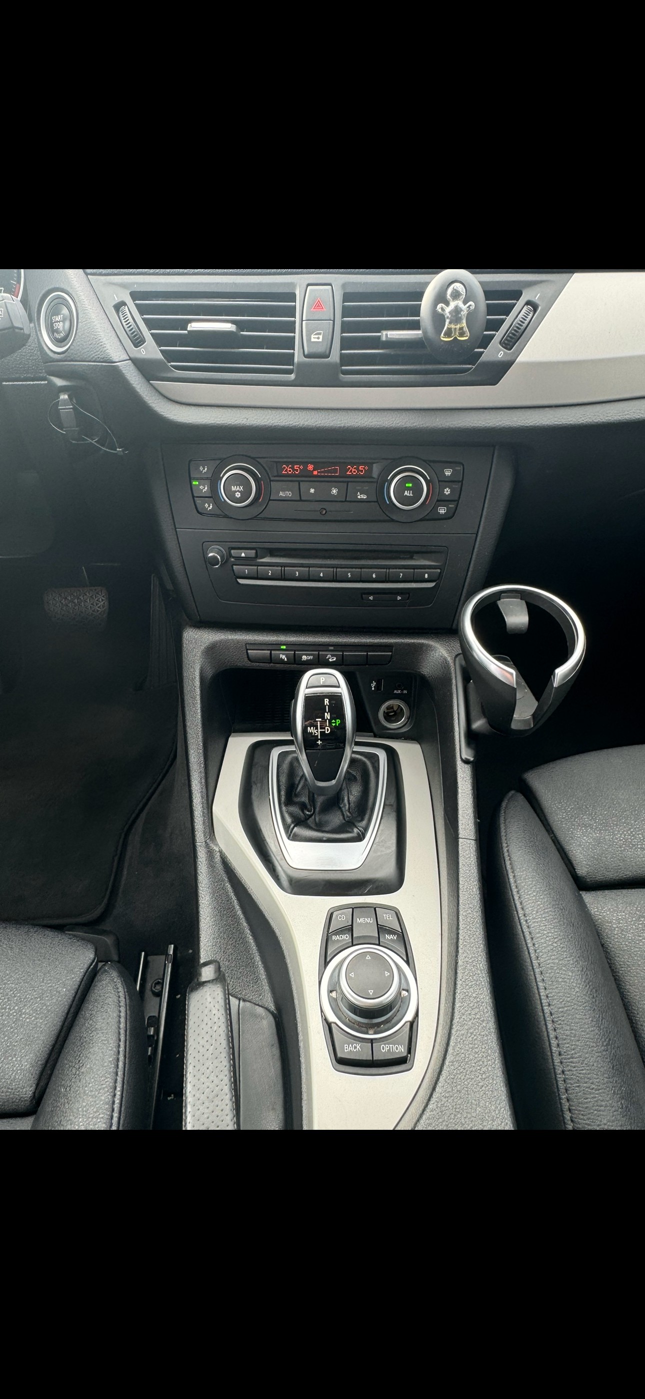 BMW X1 xDrive 20i Steptronic-image-8