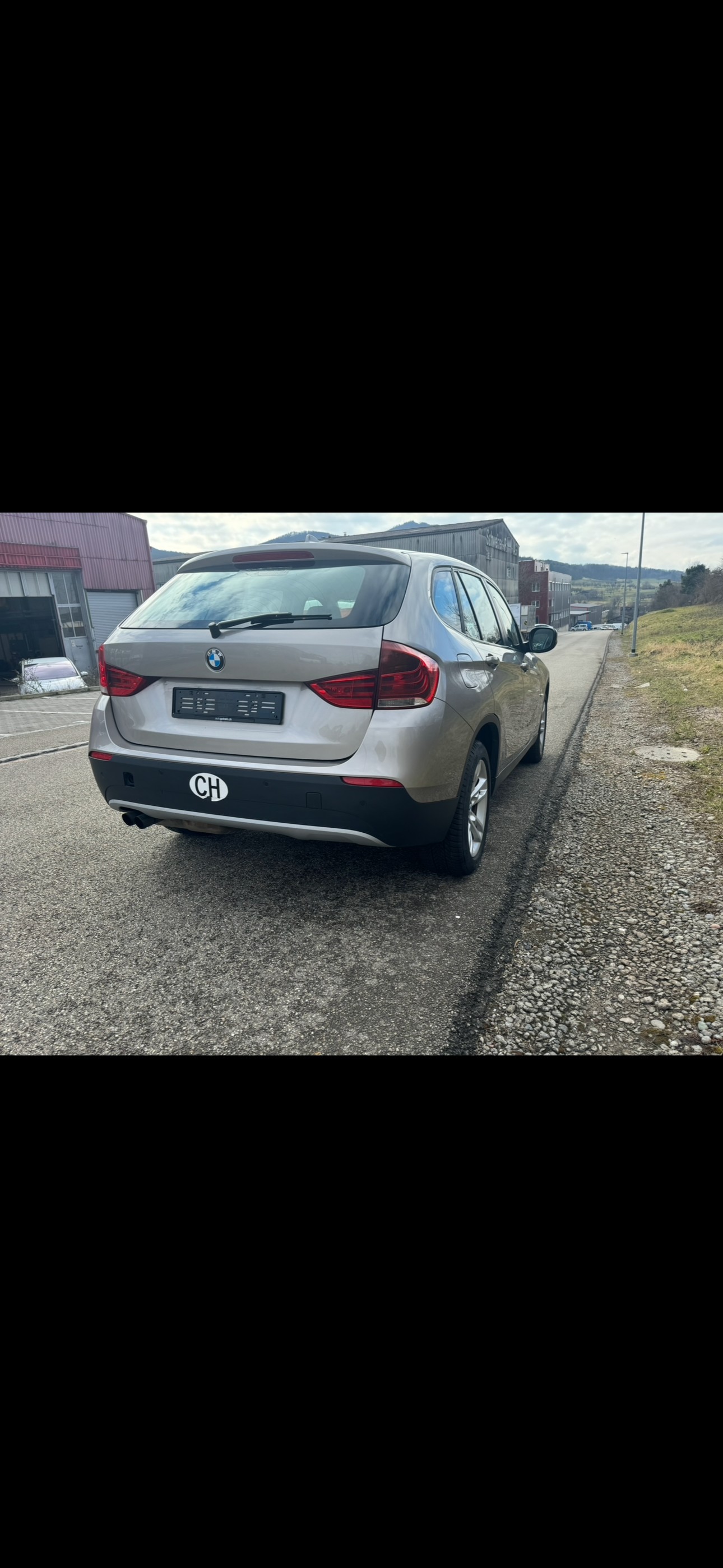 BMW X1 xDrive 20i Steptronic-image-5
