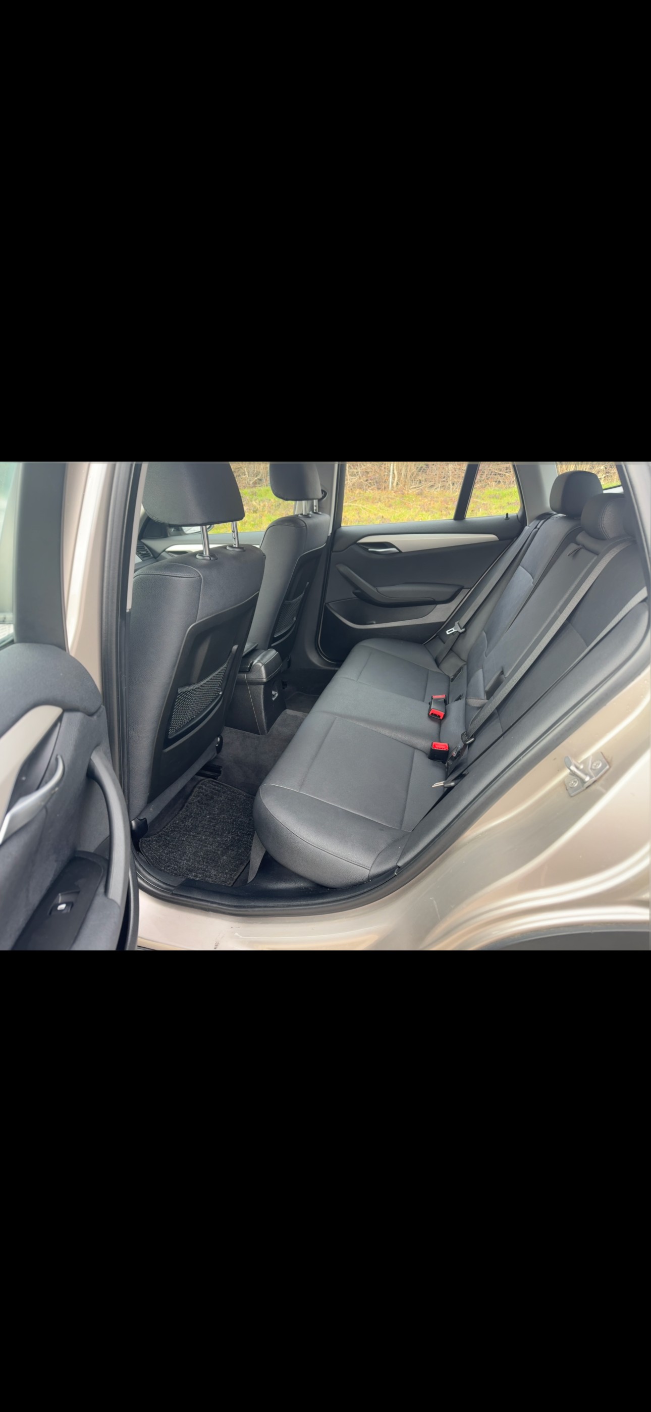 BMW X1 xDrive 20i Steptronic-image-12