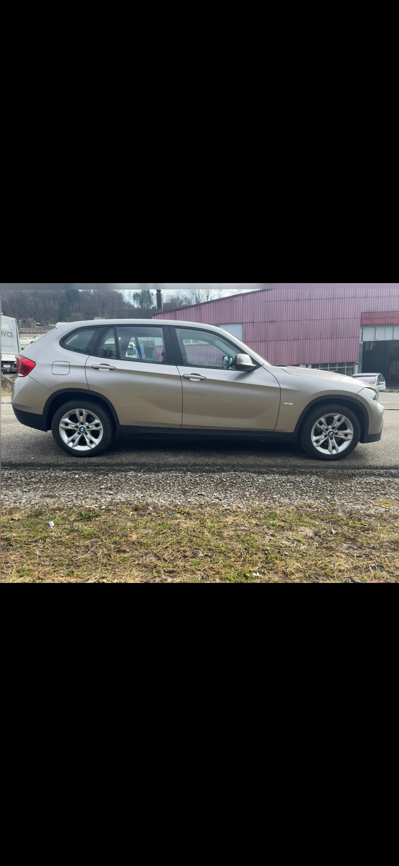 BMW X1 xDrive 20i Steptronic-image-3