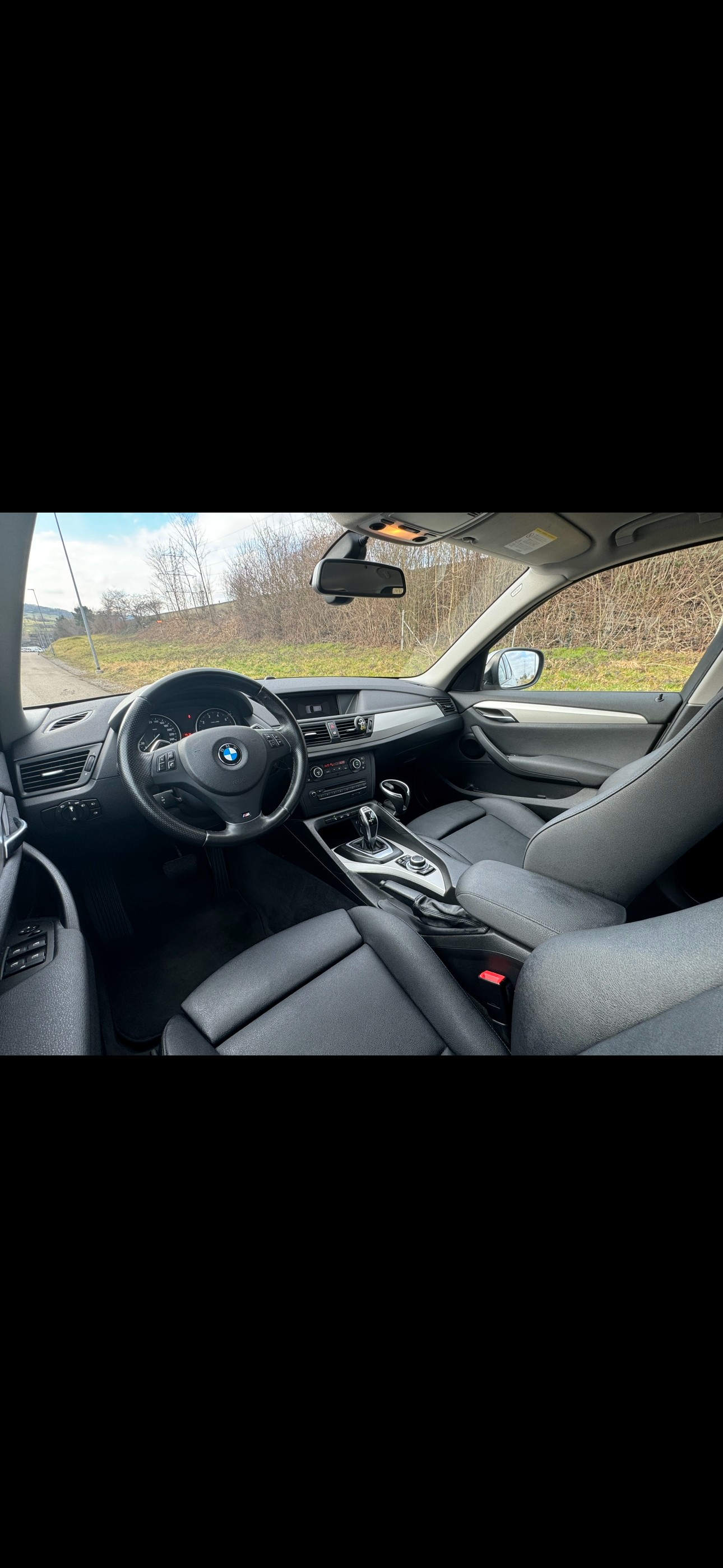 BMW X1 xDrive 20i Steptronic-image-9