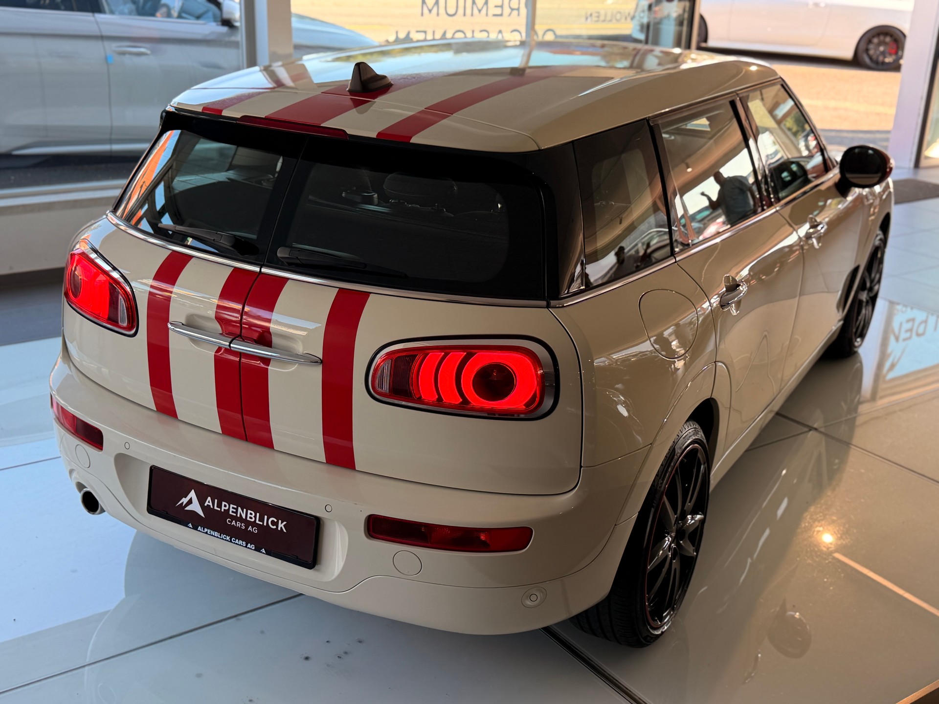 MINI Clubman Cooper D Steptronic-image-7