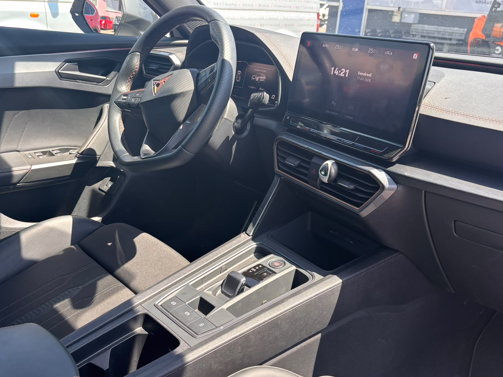 CUPRA Formentor 1.4 e-HYBRID pHEV VZ DSG-image-13
