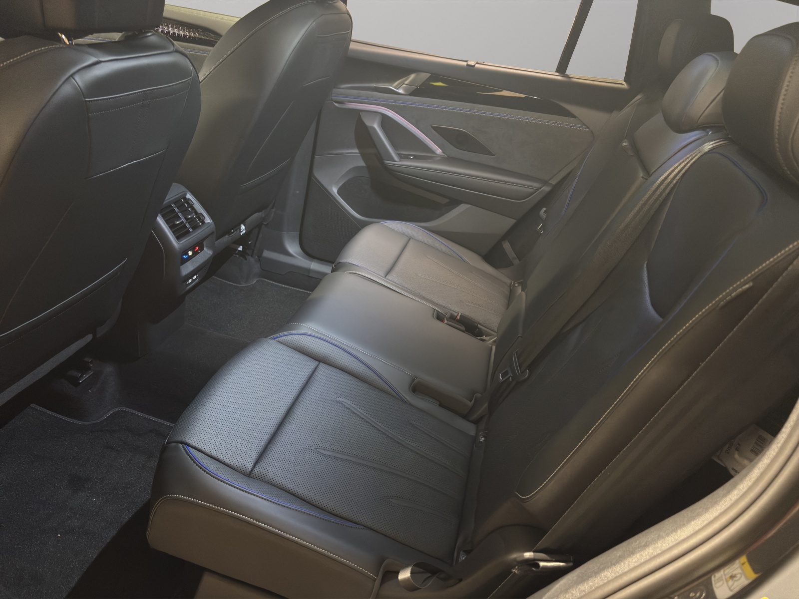 VW Tayron 2.0 TSI R-Line United DSG 4Motion-image-9