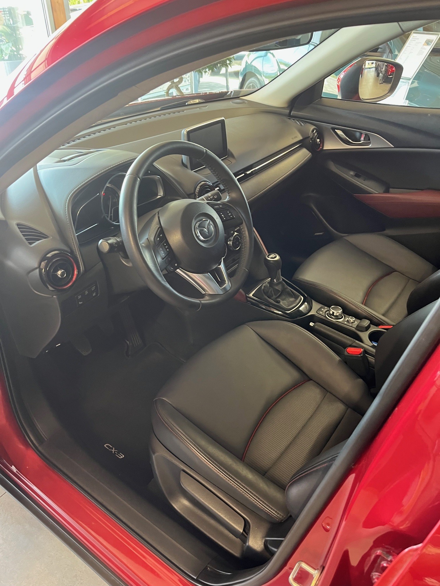 MAZDA CX-3 1.5 D Revolution FWD-image-6