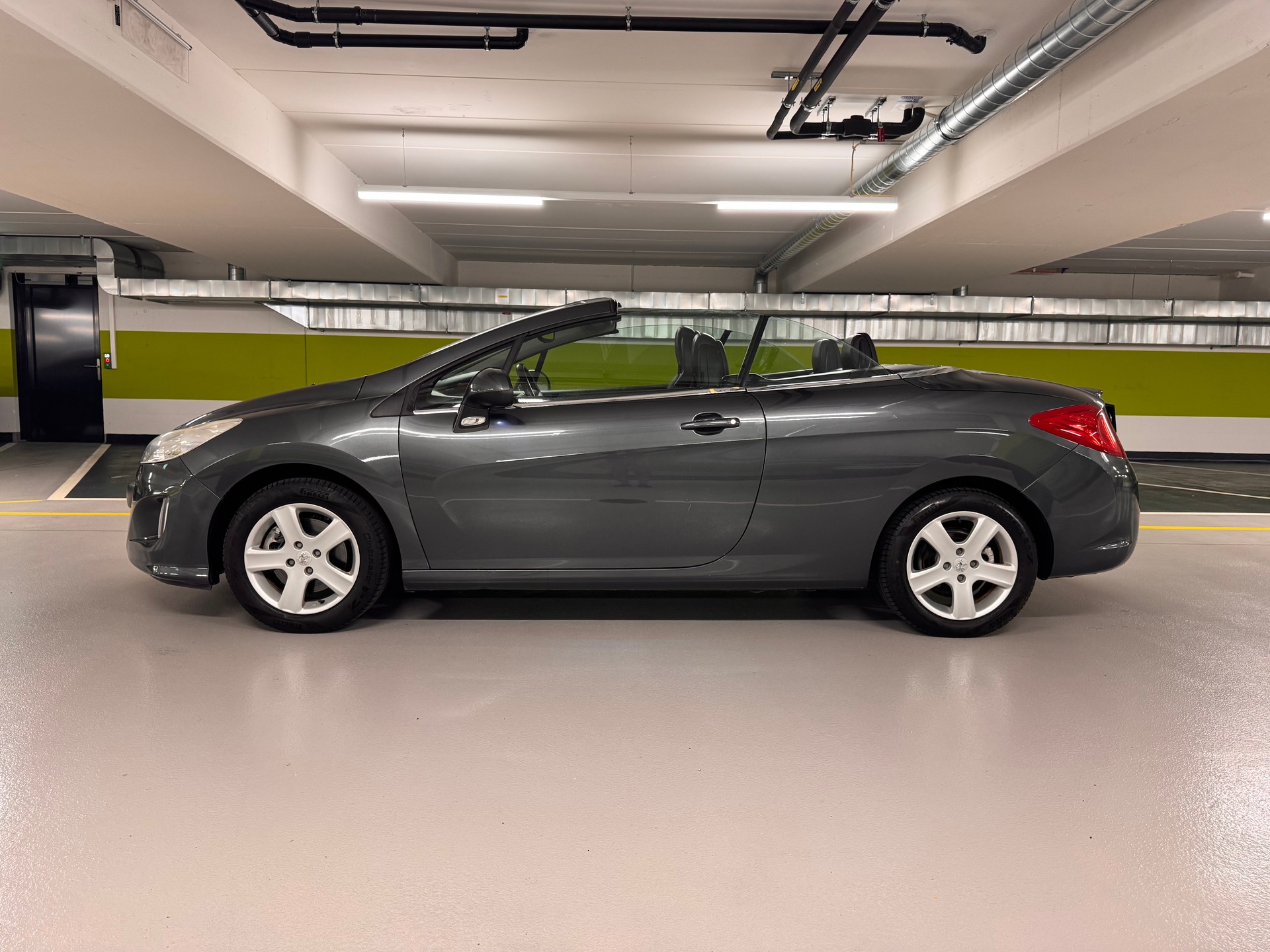 PEUGEOT 308 CC 1.6 16V Turbo Platinum Automatic-image-6