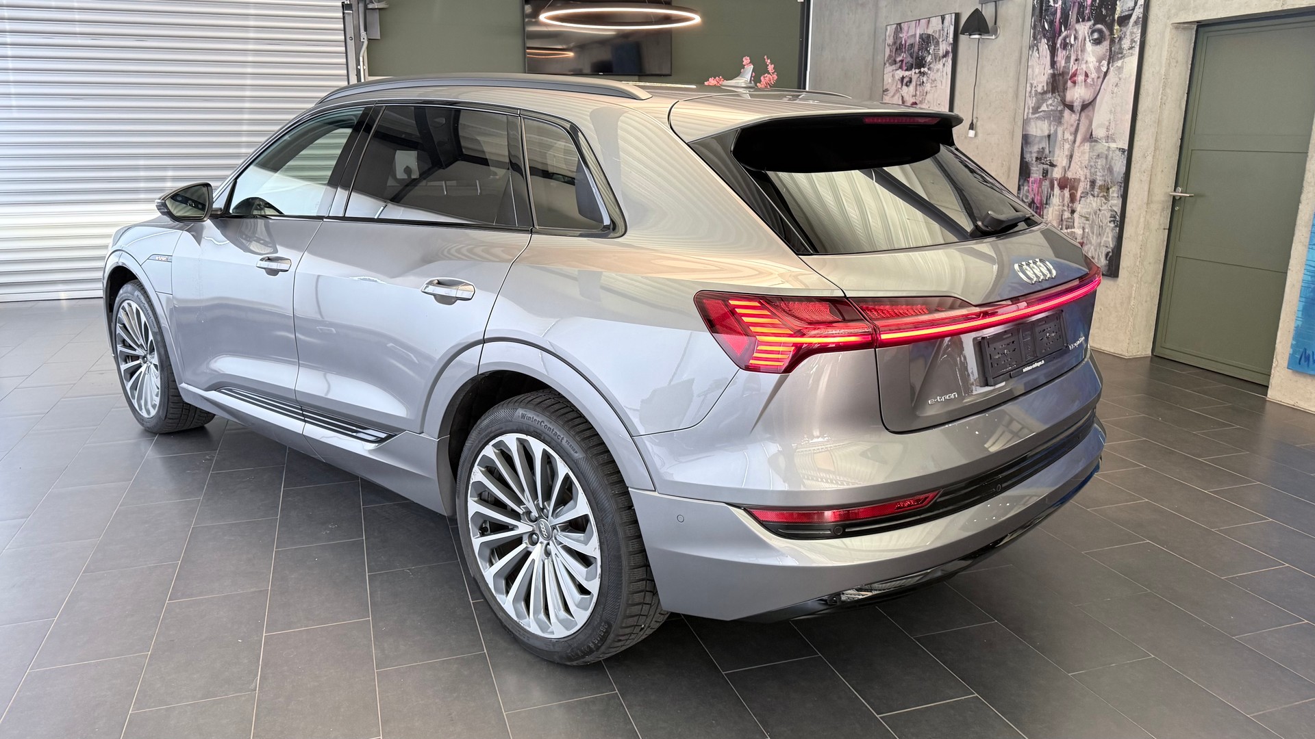 AUDI e-tron 55 Advanced quattro-image-15