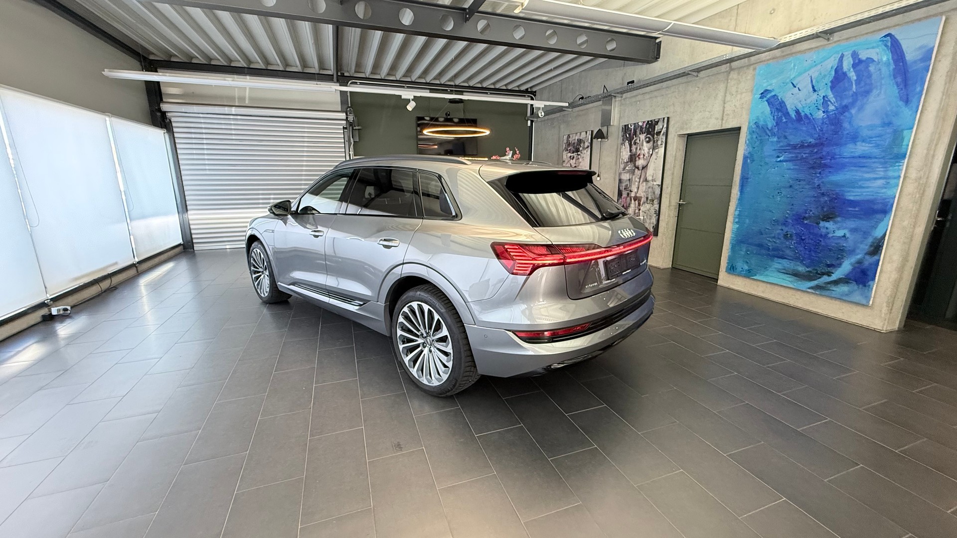 AUDI e-tron 55 Advanced quattro-image-16