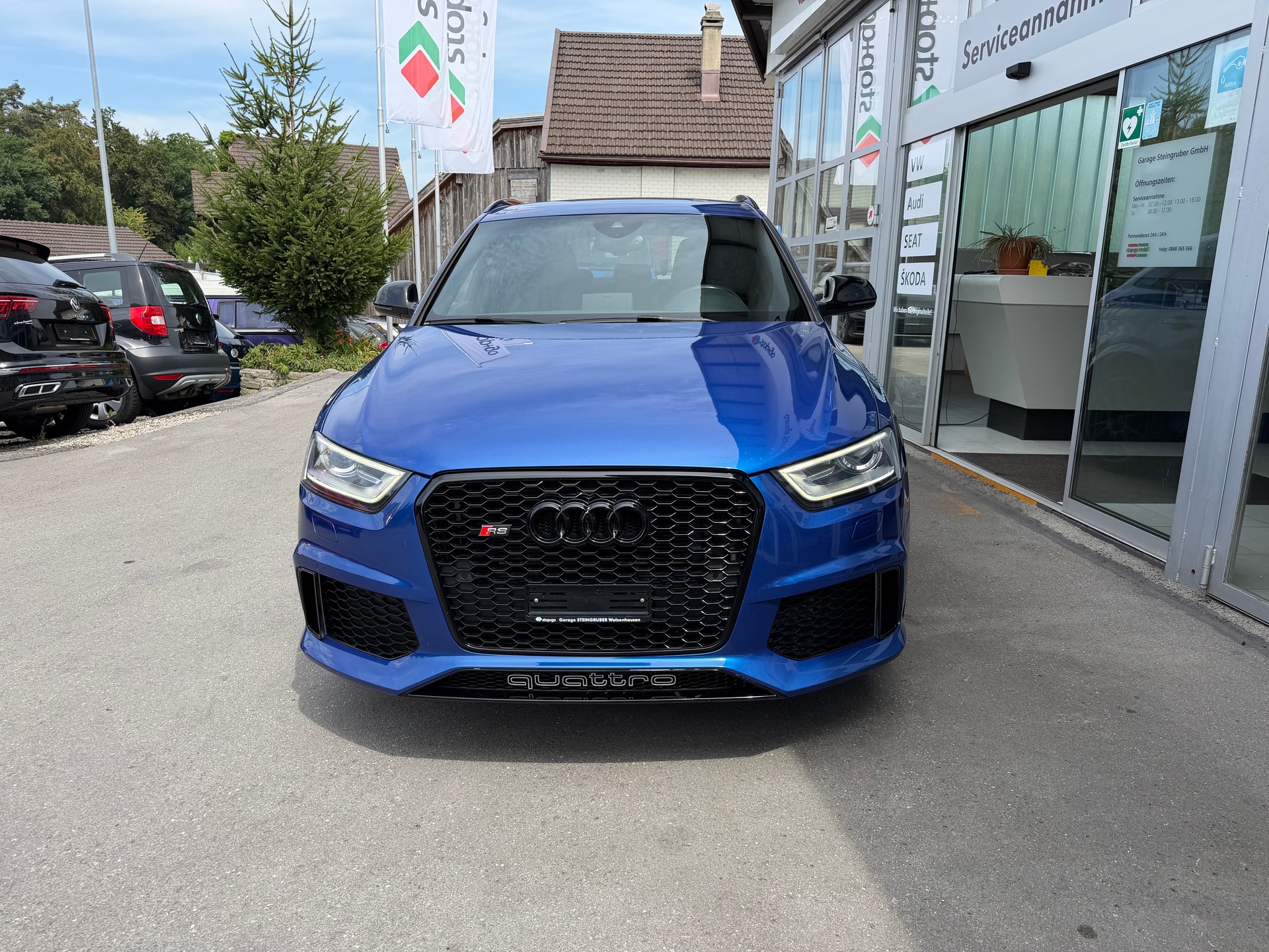AUDI RS Q3 2.5 TFSI quattro S-tronic-image-1