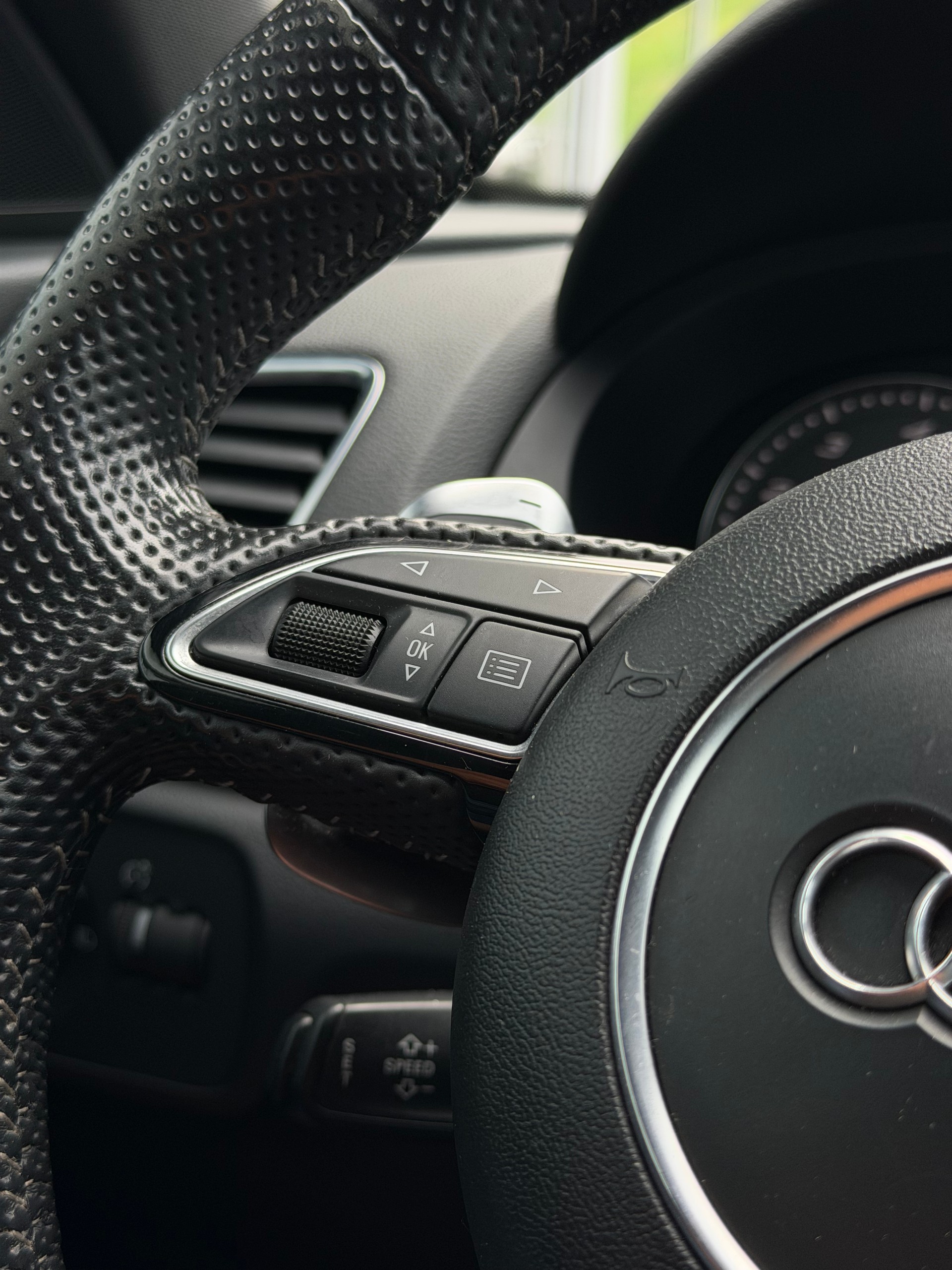 AUDI RS Q3 2.5 TFSI quattro S-tronic-image-17