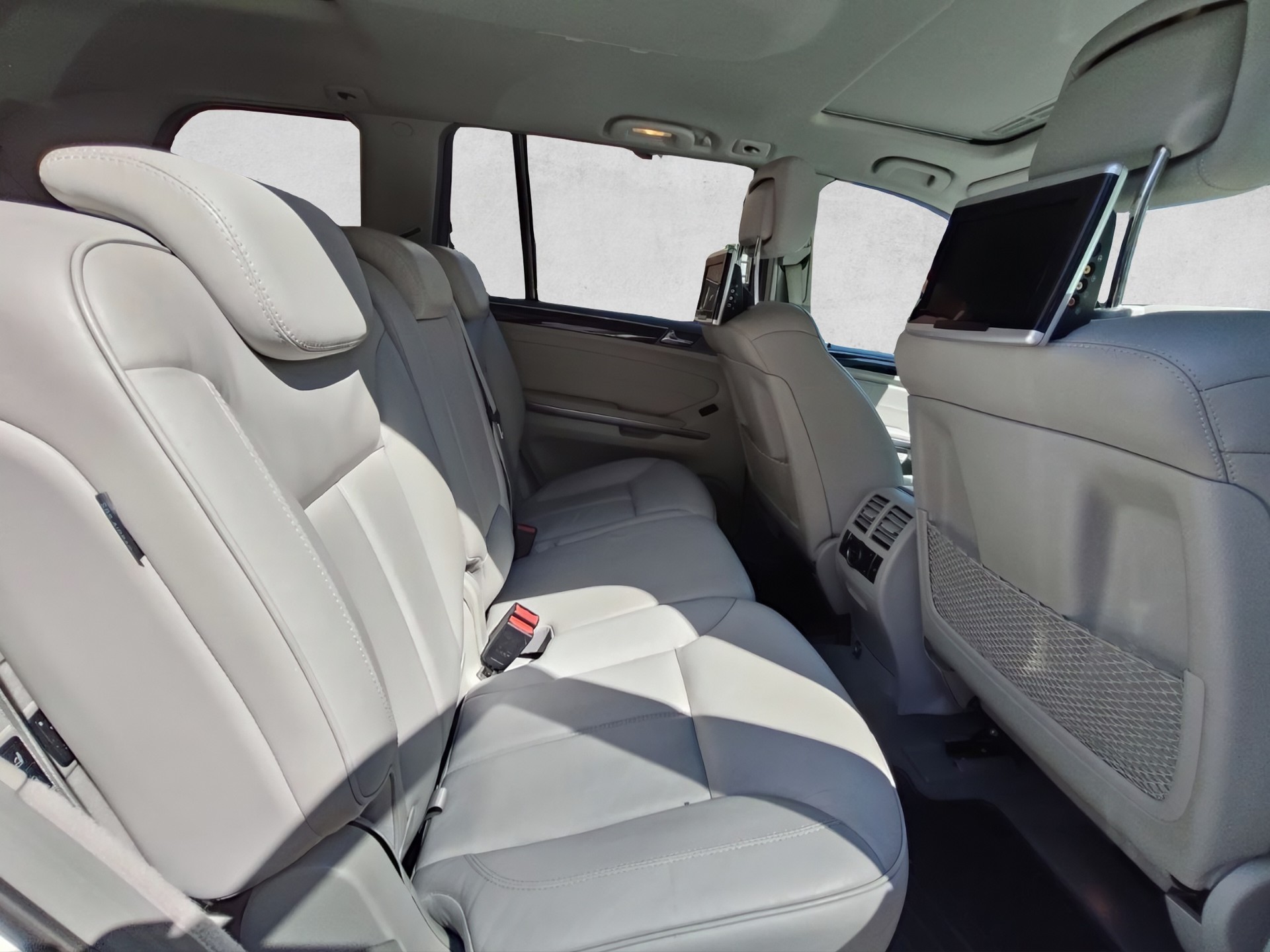 MERCEDES-BENZ GL 500 4Matic 7G-Tronic-image-11