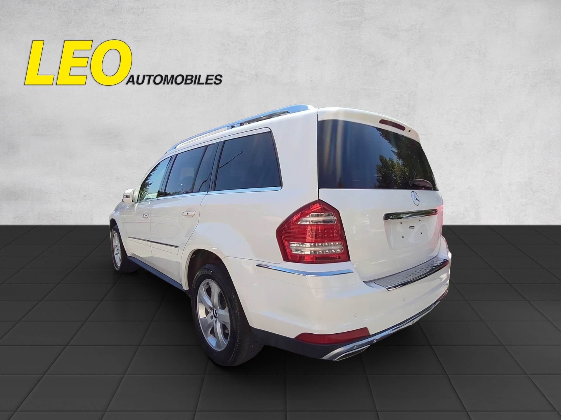 MERCEDES-BENZ GL 500 4Matic 7G-Tronic-image-2