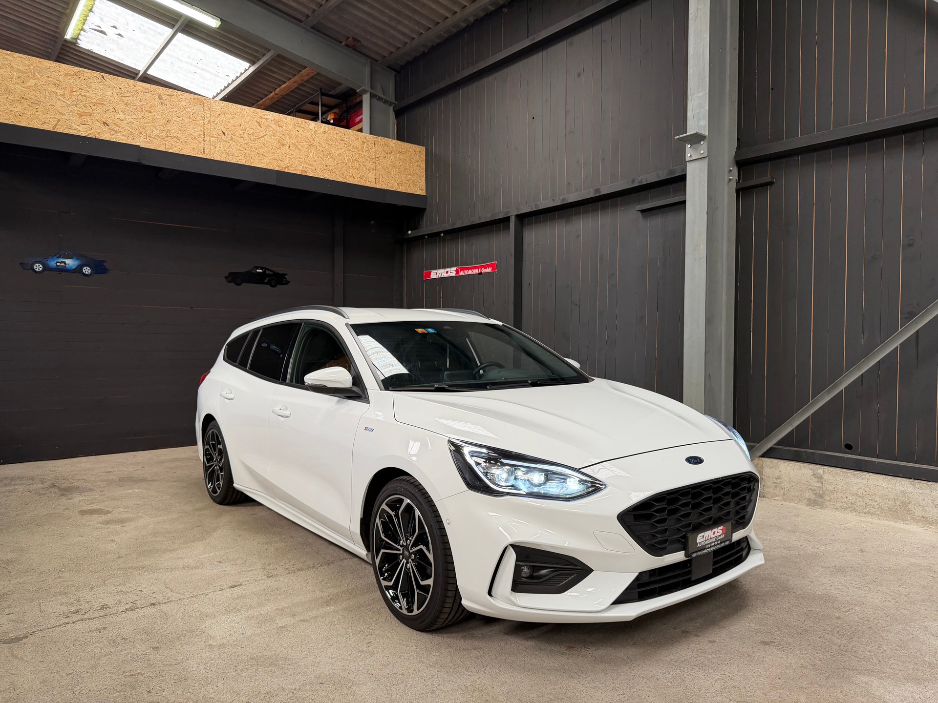 FORD Focus 1.0 SCTi ST Line Automatic-image-0